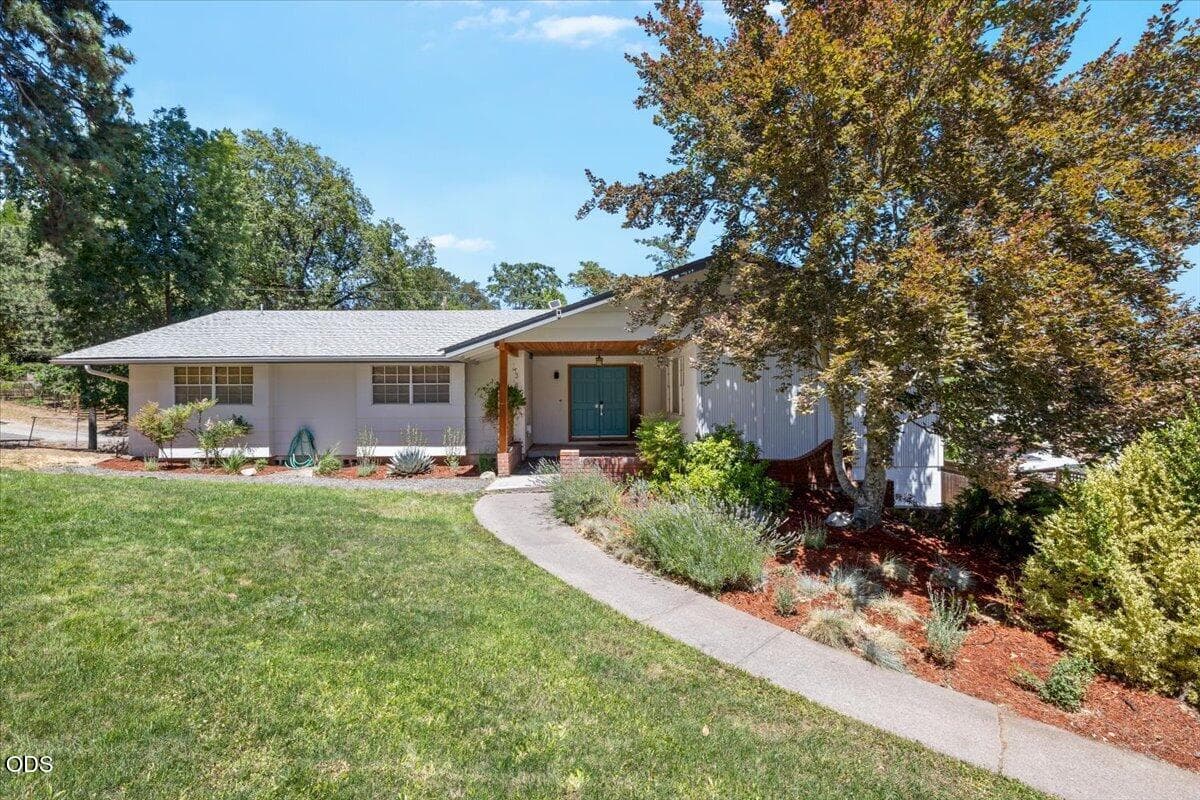 02-CI_2492. Photo 1 of 38, 340 Miner Way, Jacksonville, OR 97530