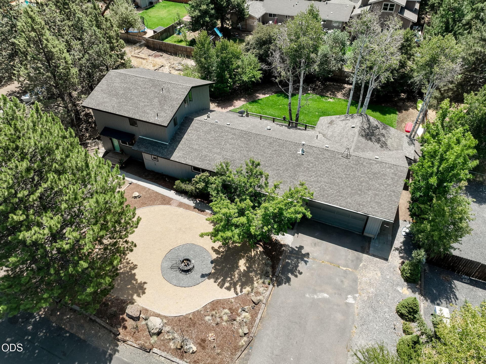 67-web-or-mls-Tyler_Phillips_Photography. Photo 3 of 57, 21035 Clairaway Avenue, Bend, OR 97702