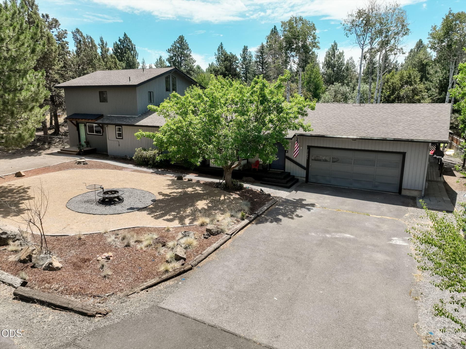 21035 Clairaway. Photo 4 of 57, 21035 Clairaway Avenue, Bend, OR 97702