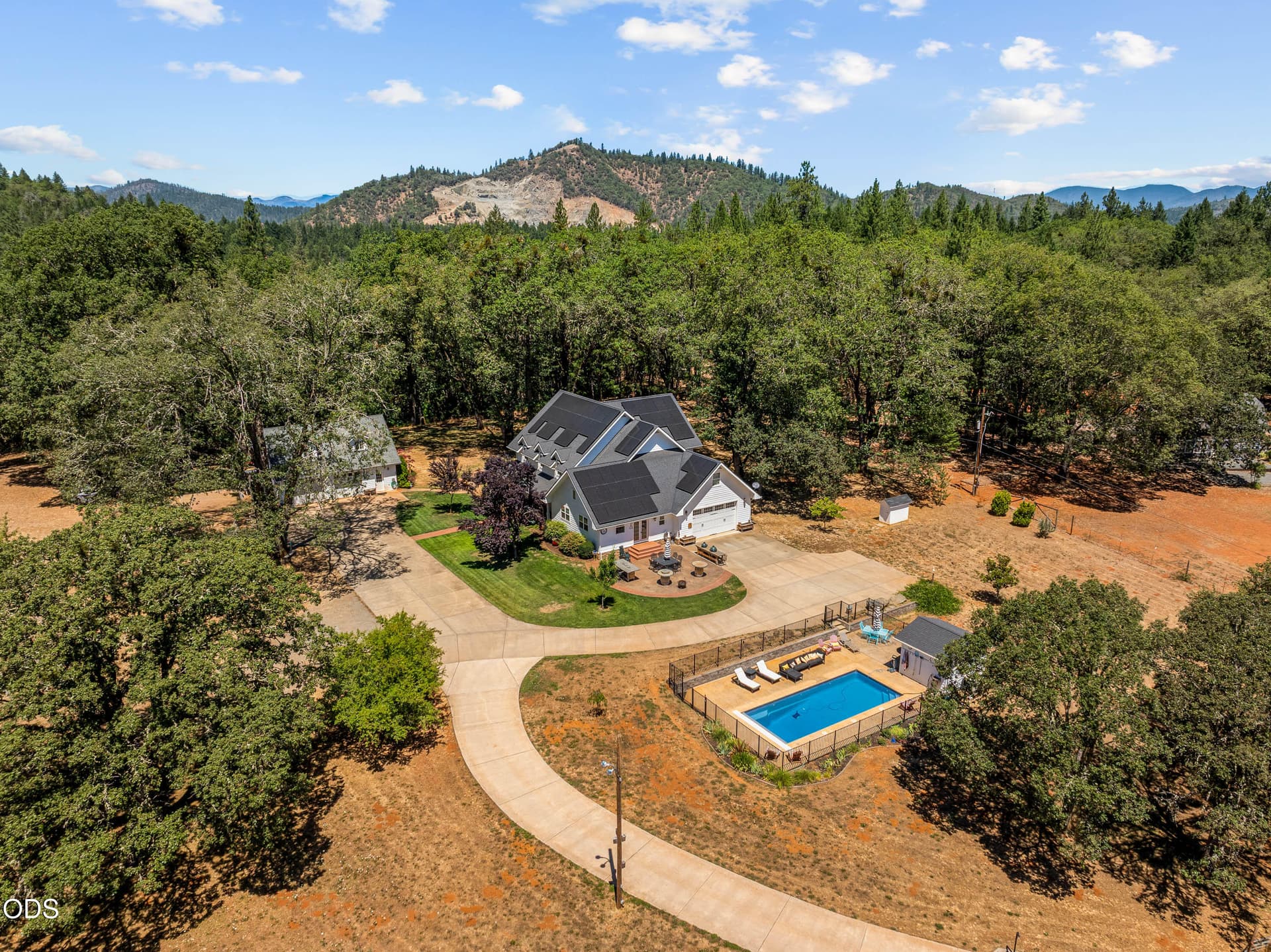 Gorgeous Property. Photo 2 of 63, 438 Murphy Creek Road, Grants Pass, OR 97527