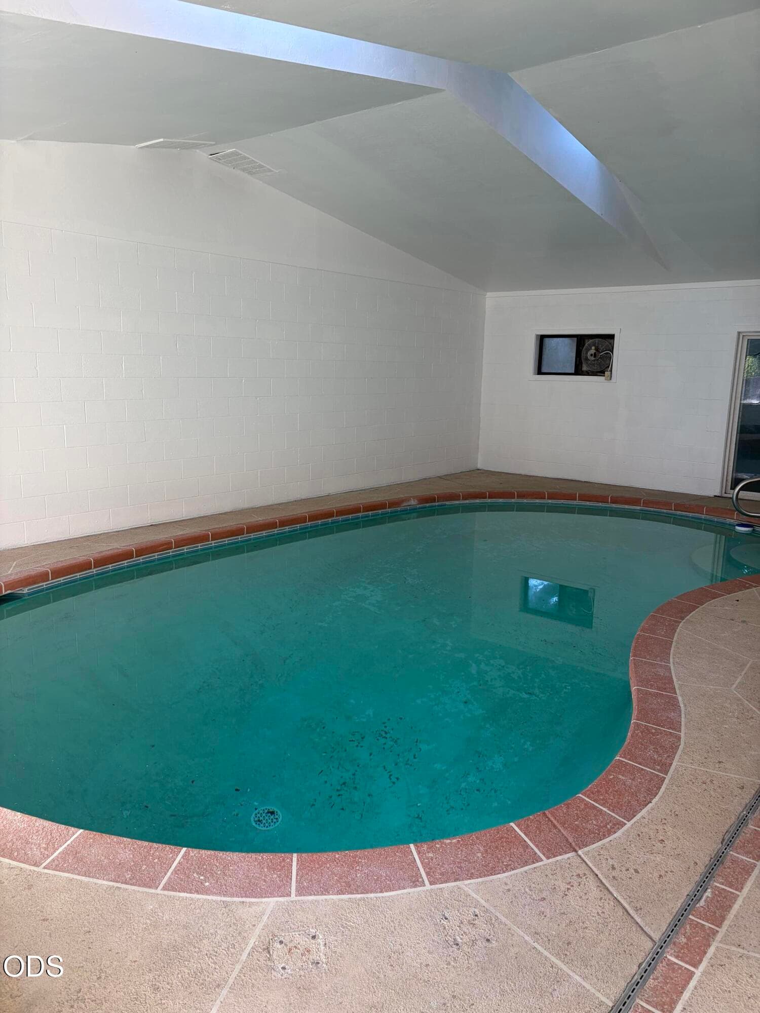 pool. Photo 5 of 36, 1448 N Keene Way Drive, Medford, OR 97504