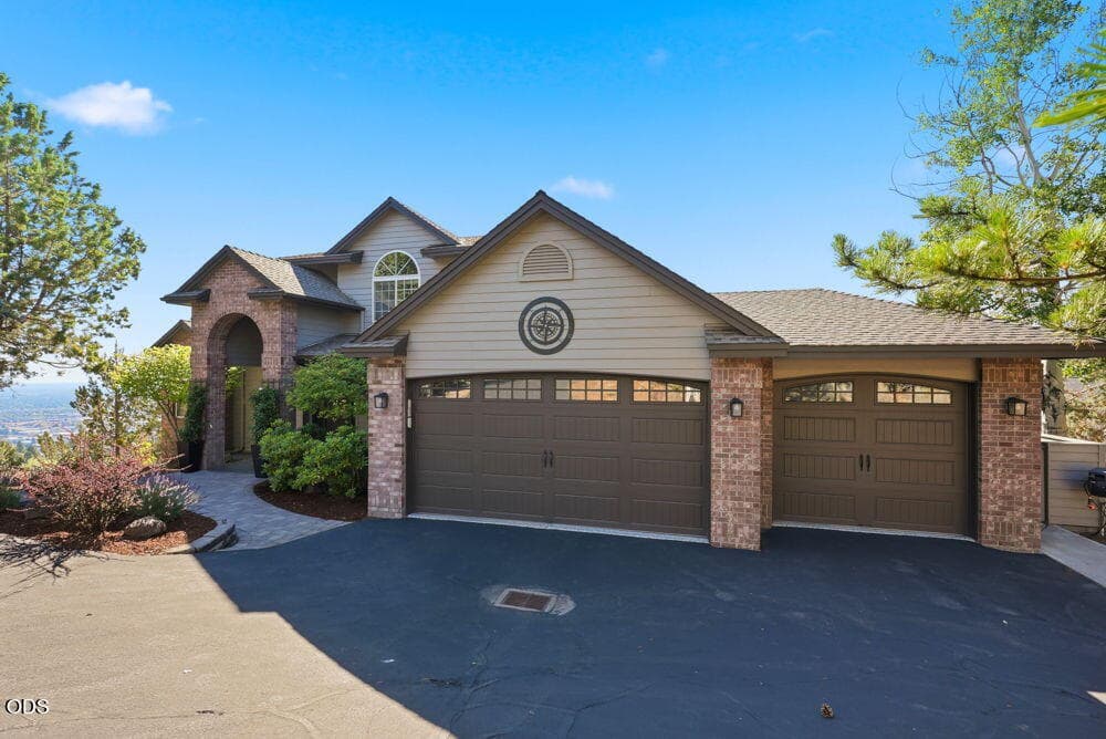 3 - 4-web-or-mls-Riley_Visuals-4. Photo 5 of 78, 1019 NW Hale Court, Bend, OR 97703