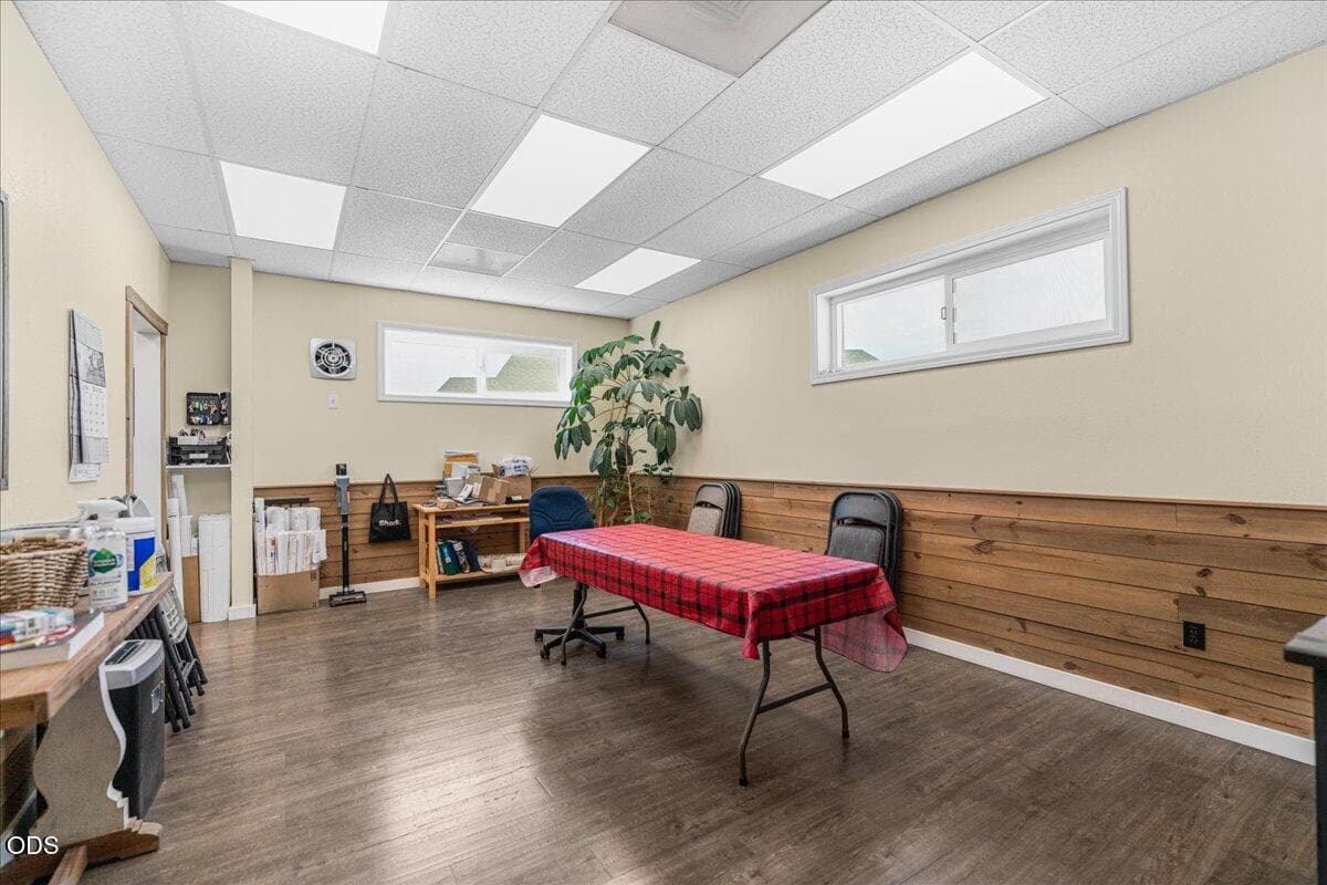 11-Lunch Room. Photo 4 of 37, 2937 Merriman Road, Medford, OR 97501