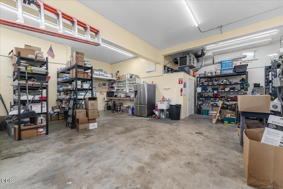 16-Garage. Photo 5 of 37, 2937 Merriman Road, Medford, OR 97501