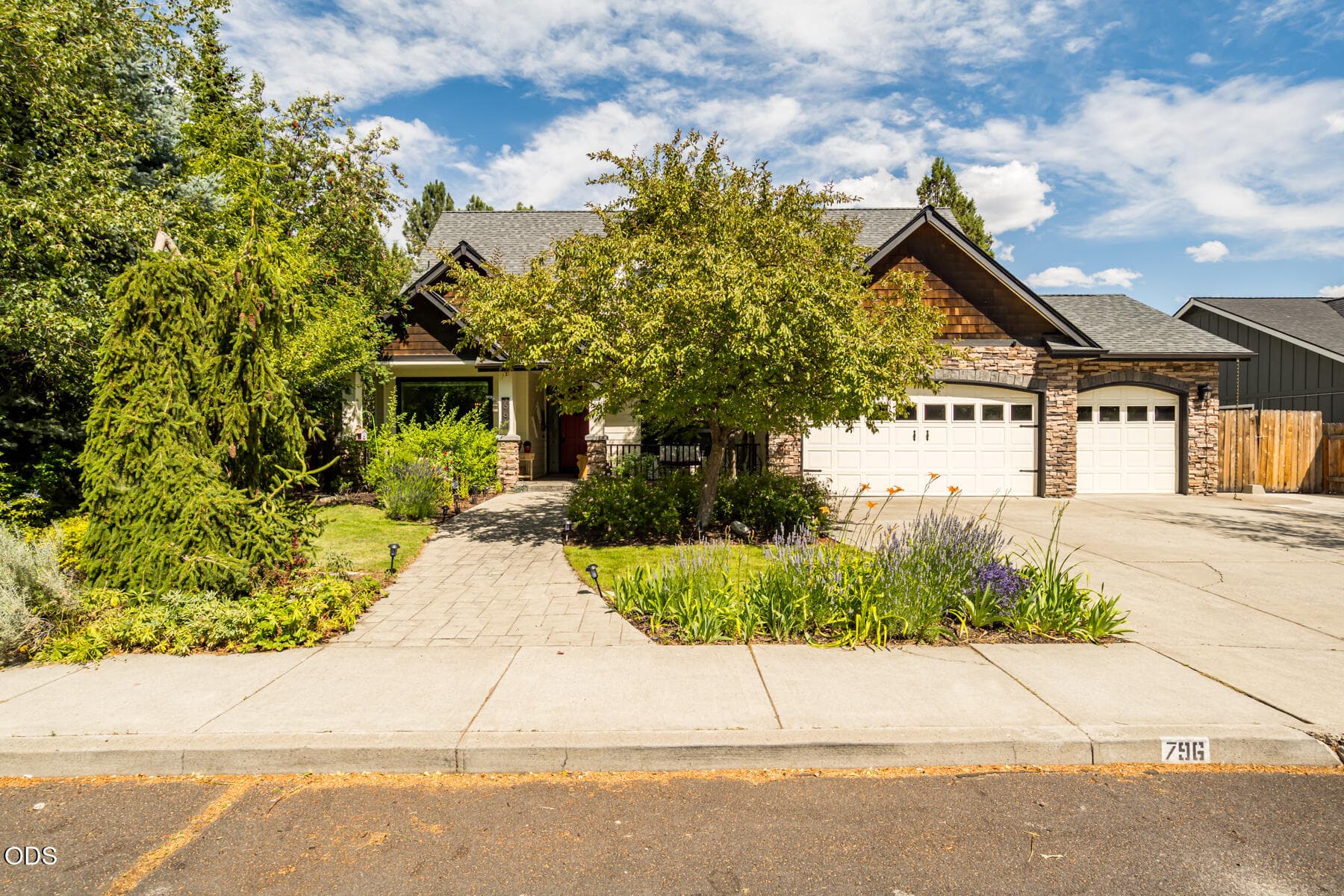 Front of Home. Photo 2 of 48, 796 SE Briarwood Court, Bend, OR 97702
