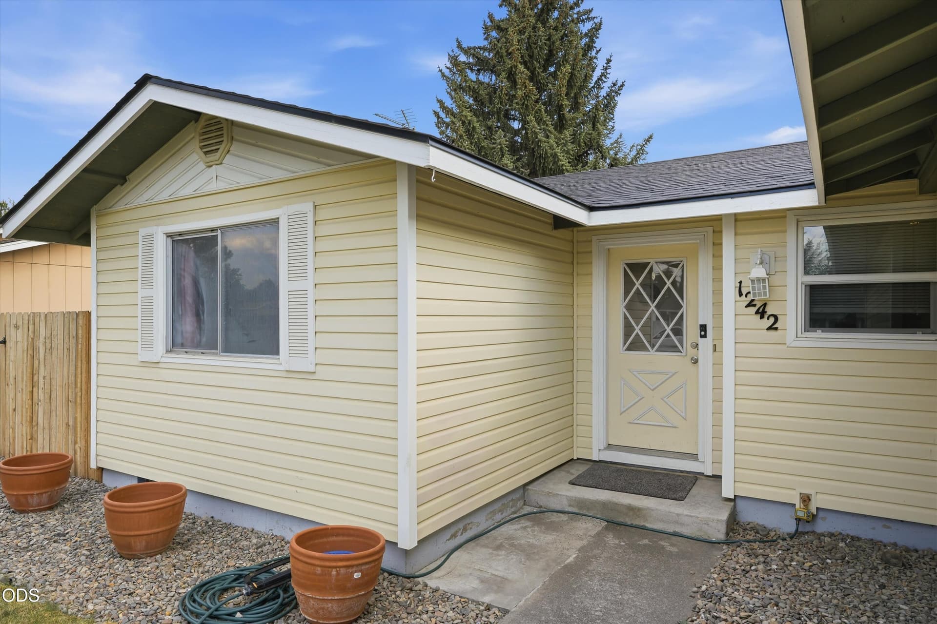 04-1242 SE 8th St-4. Photo 4 of 27, 1242 SE 8th Street, Prineville, OR 97754