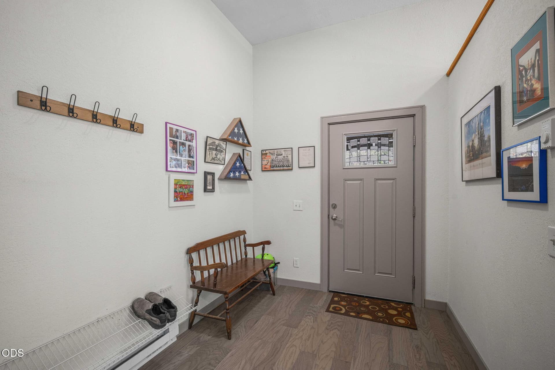 Entry. Photo 3 of 35, 17465 Snow Goose Road, Bend, OR 97707
