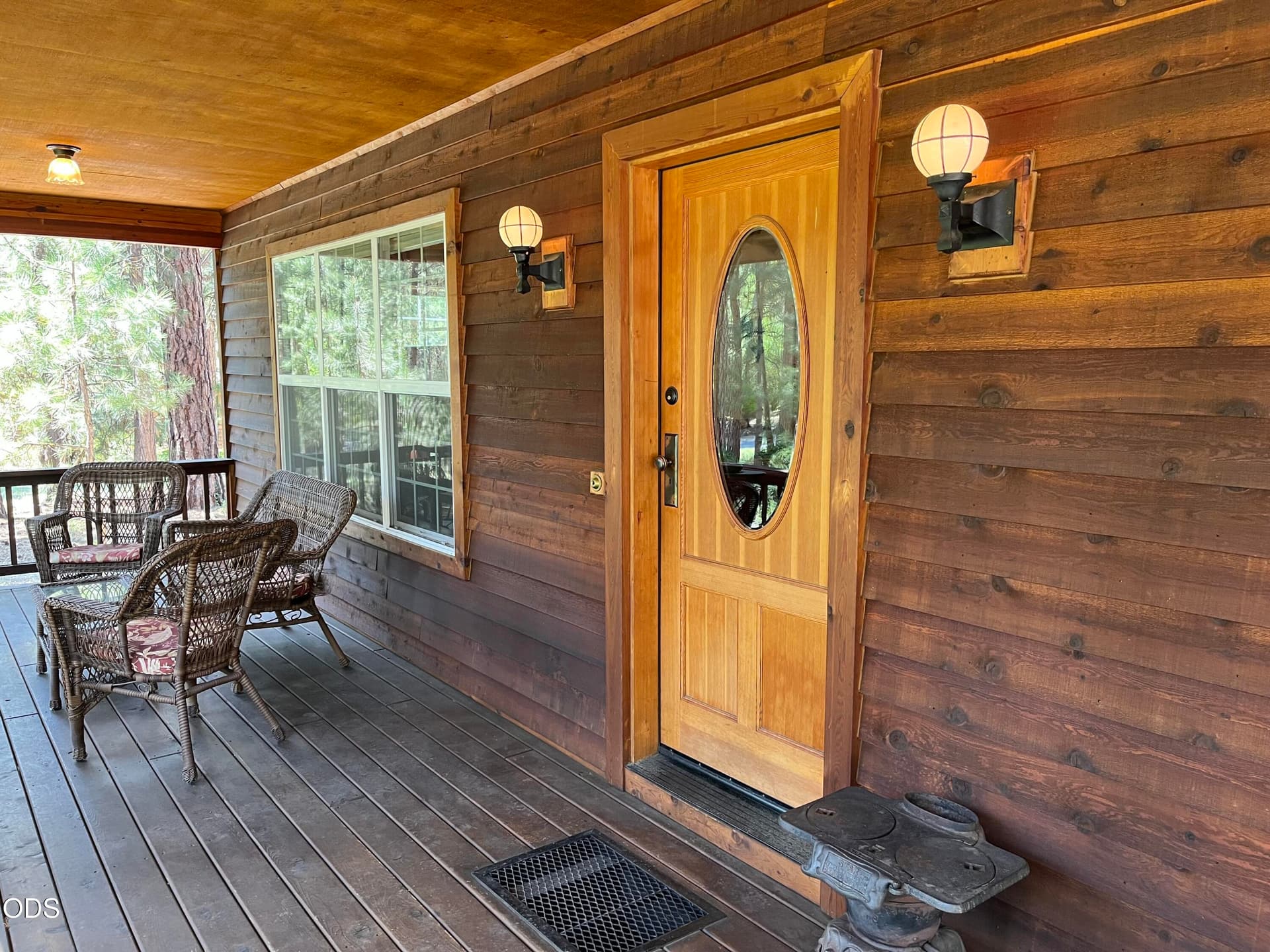 Welcome. Photo 3 of 46, 53556 Kokanee Way, La Pine, OR 97739