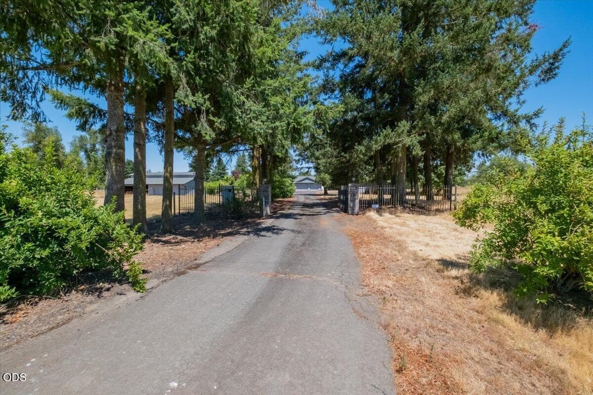 102. Photo 3 of 43, 7683 Parker Lane, Turner, OR 97392