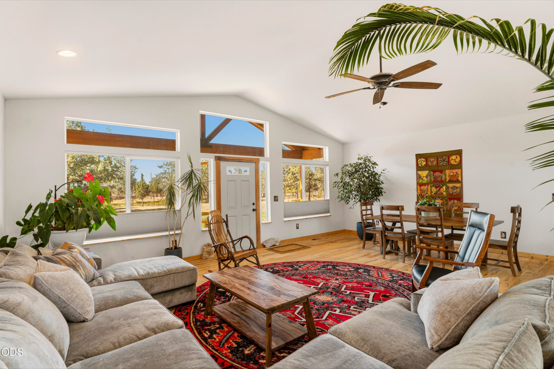 24-Living Room. Photo 5 of 51, 14557 SW Pony Trail, Terrebonne, OR 97760