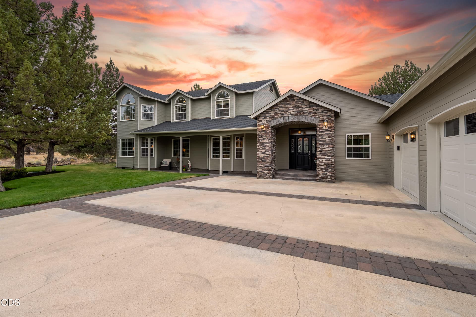 TPark_7582_092925-HDR. Photo 3 of 78, 1500 NW 77th Street, Redmond, OR 97756