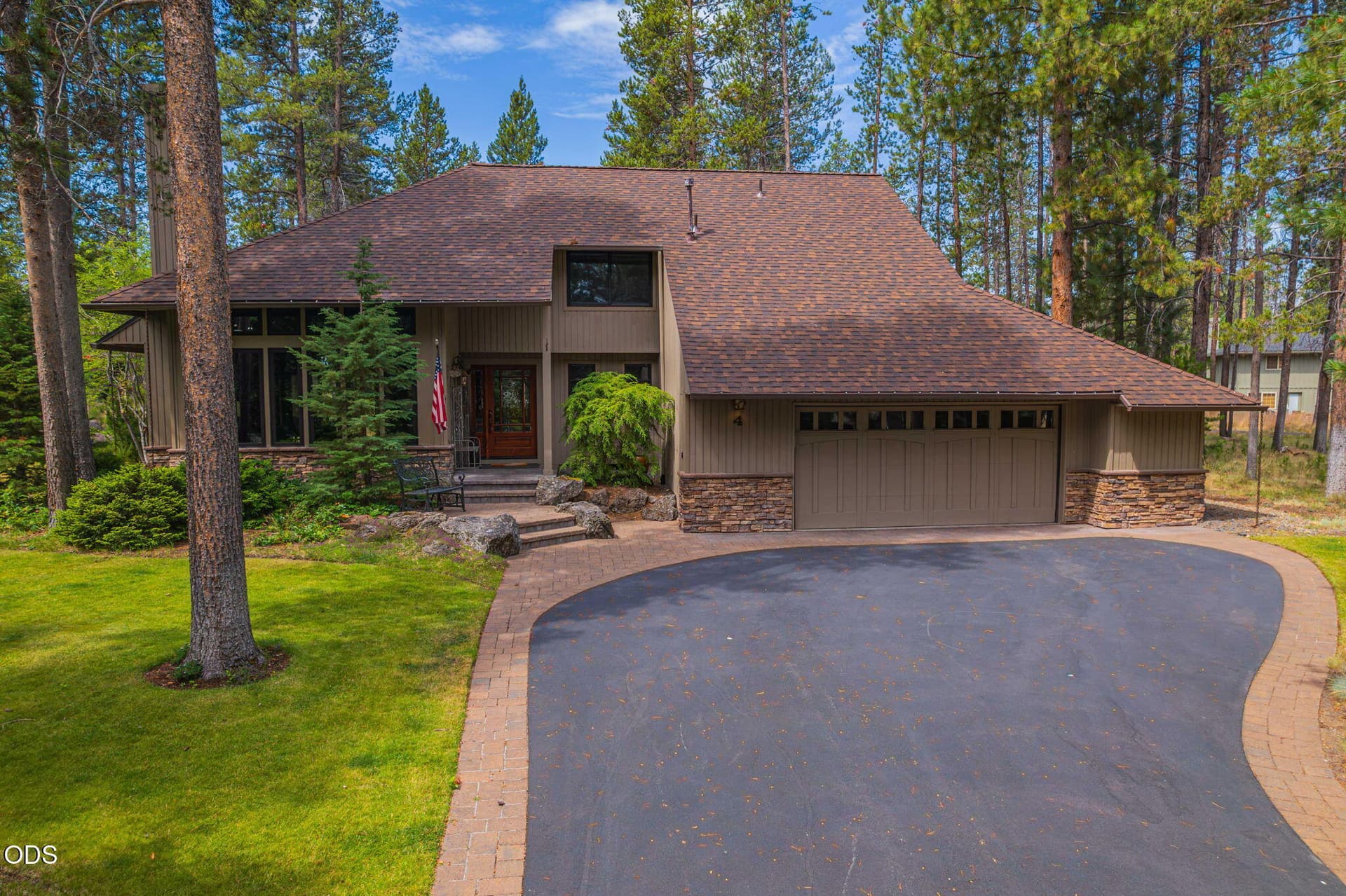 Front Exterior - 4 Ribes Ln. Photo 2 of 72, 57785 Ribes Lane Unit 4, Sunriver, OR 97707
