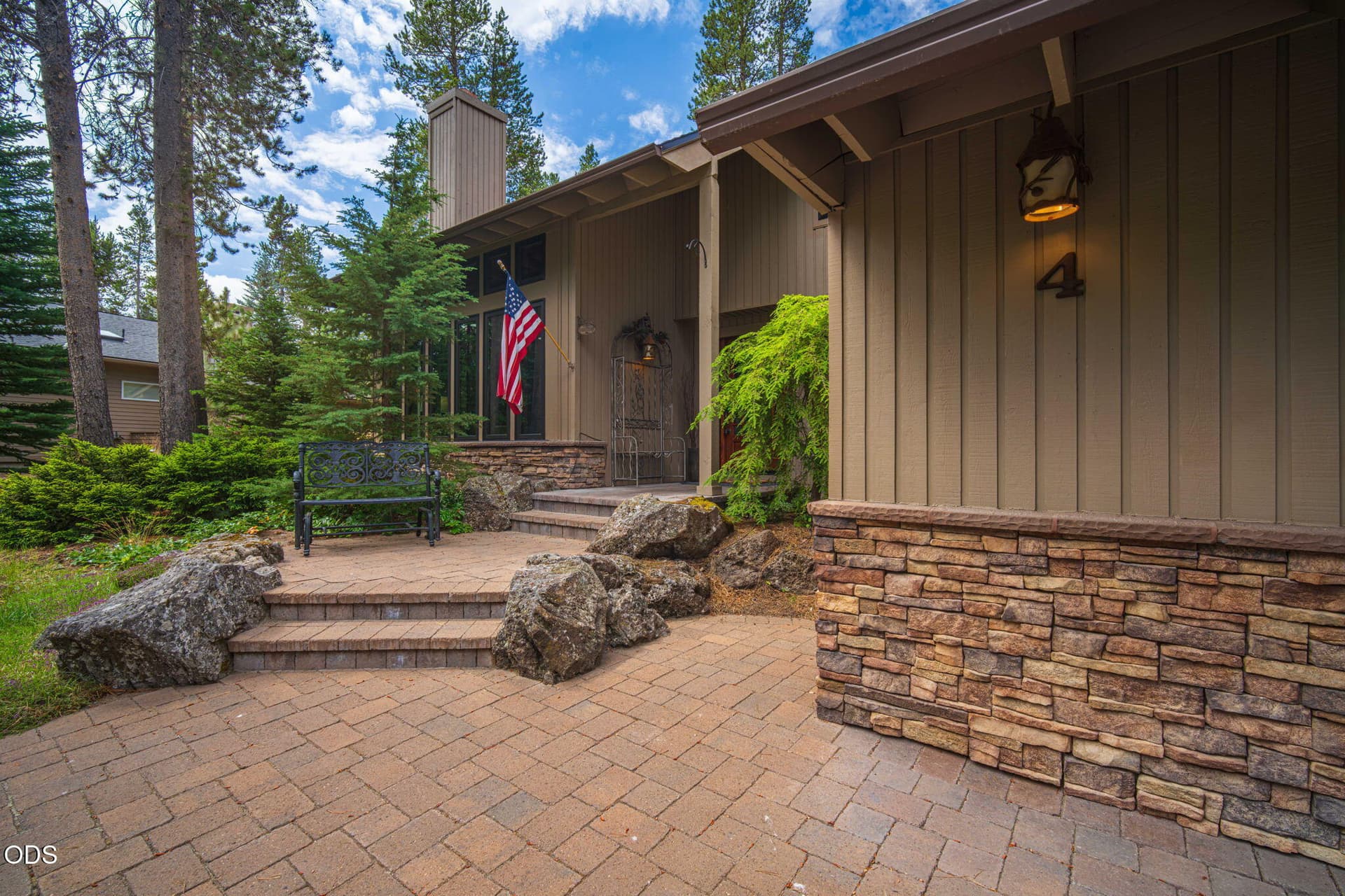 Front Entry - 4 Ribes Ln. Photo 4 of 72, 57785 Ribes Lane Unit 4, Sunriver, OR 97707