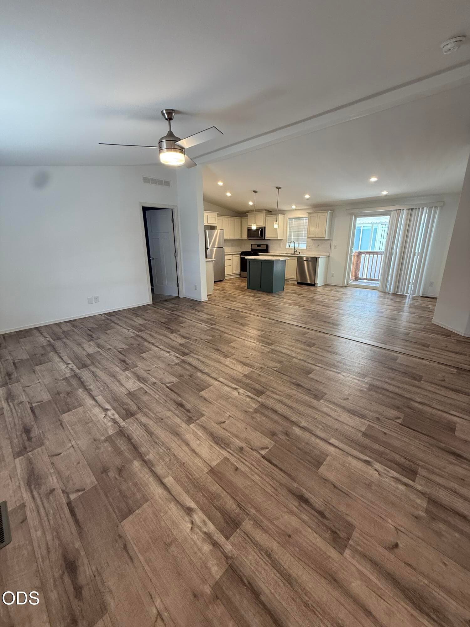 IMG_5085. Photo 2 of 19, 300 Luman Road Unit 164, Phoenix, OR 97535