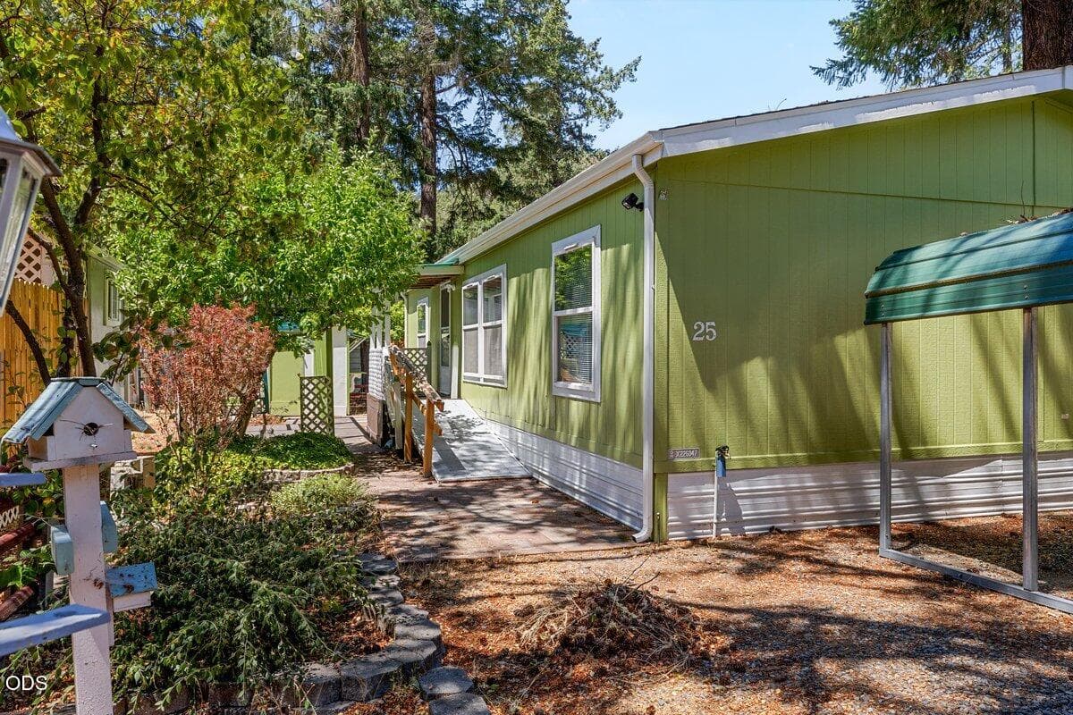 537 Thompson Crk unit 7. Photo 1 of 19, 537 Thompson Creek Road Unit UNIT 25, Applegate, OR 97530