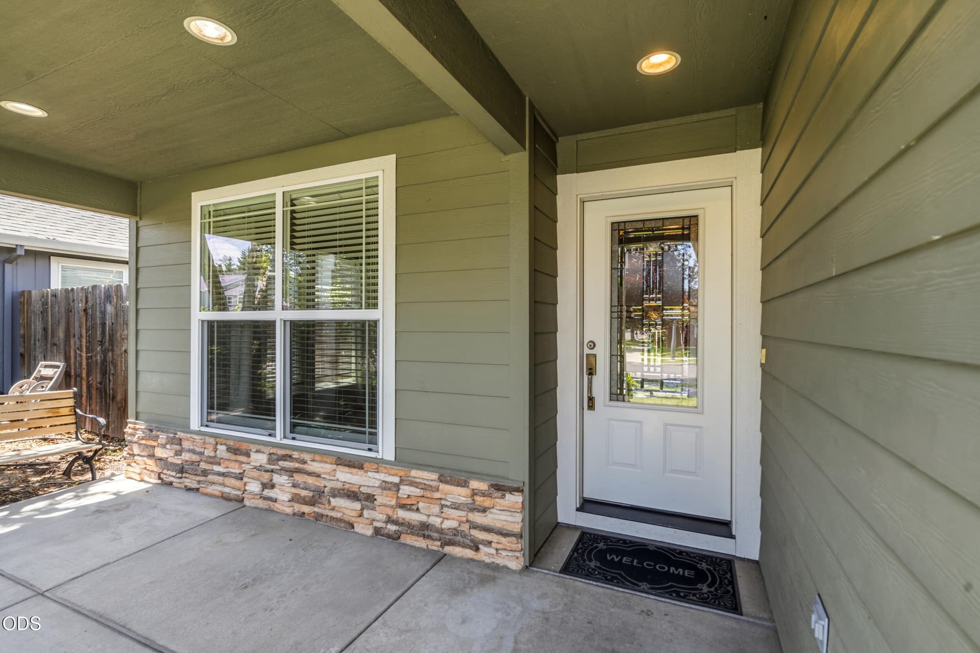 657-spring-valley-dr-medford-04. Photo 4 of 36, 657 Spring Valley Drive, Medford, OR 97501