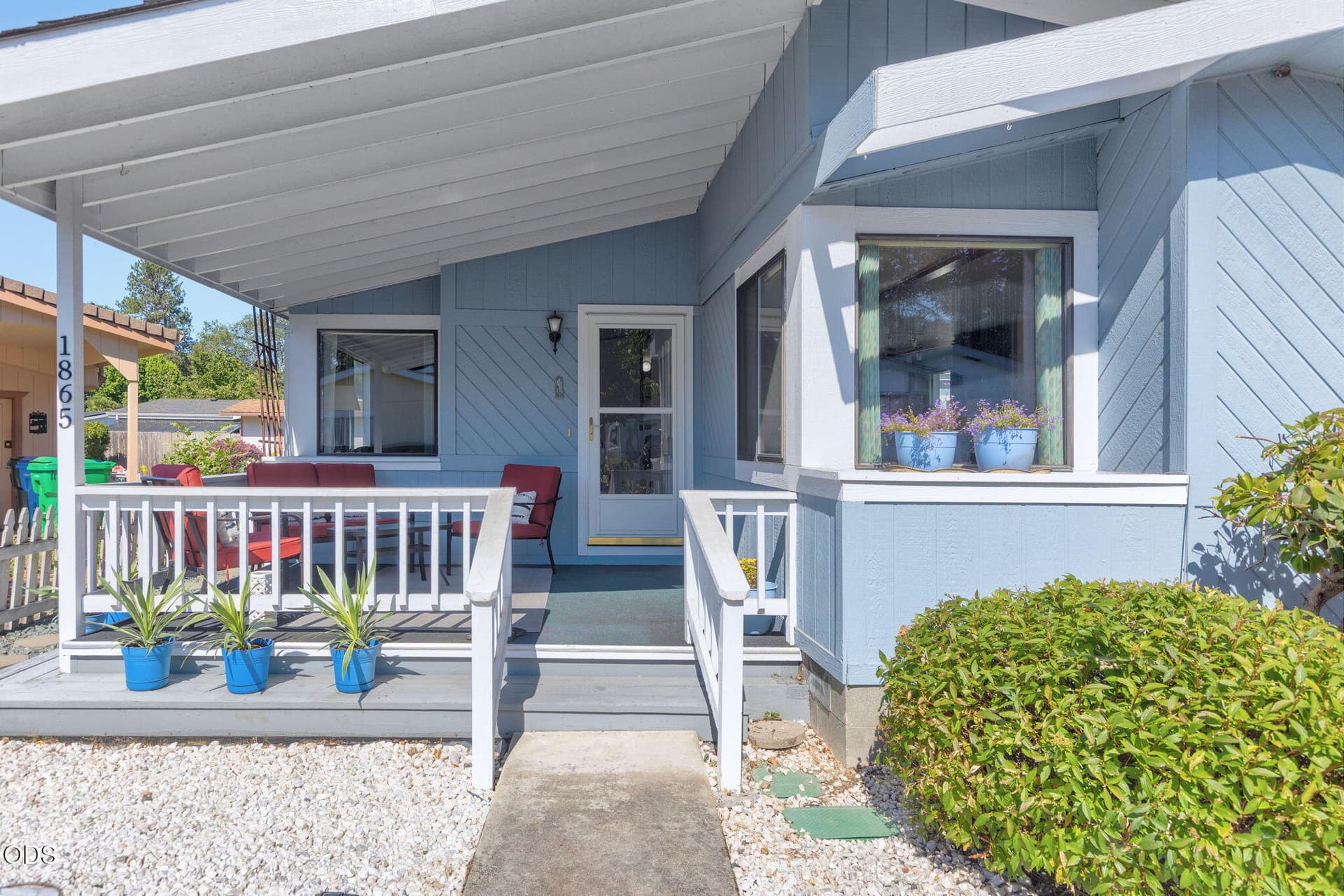 4-web-or-mls-1865-tamarac-ln. Photo 2 of 39, 1865 Tamarac Lane, Grants Pass, OR 97527