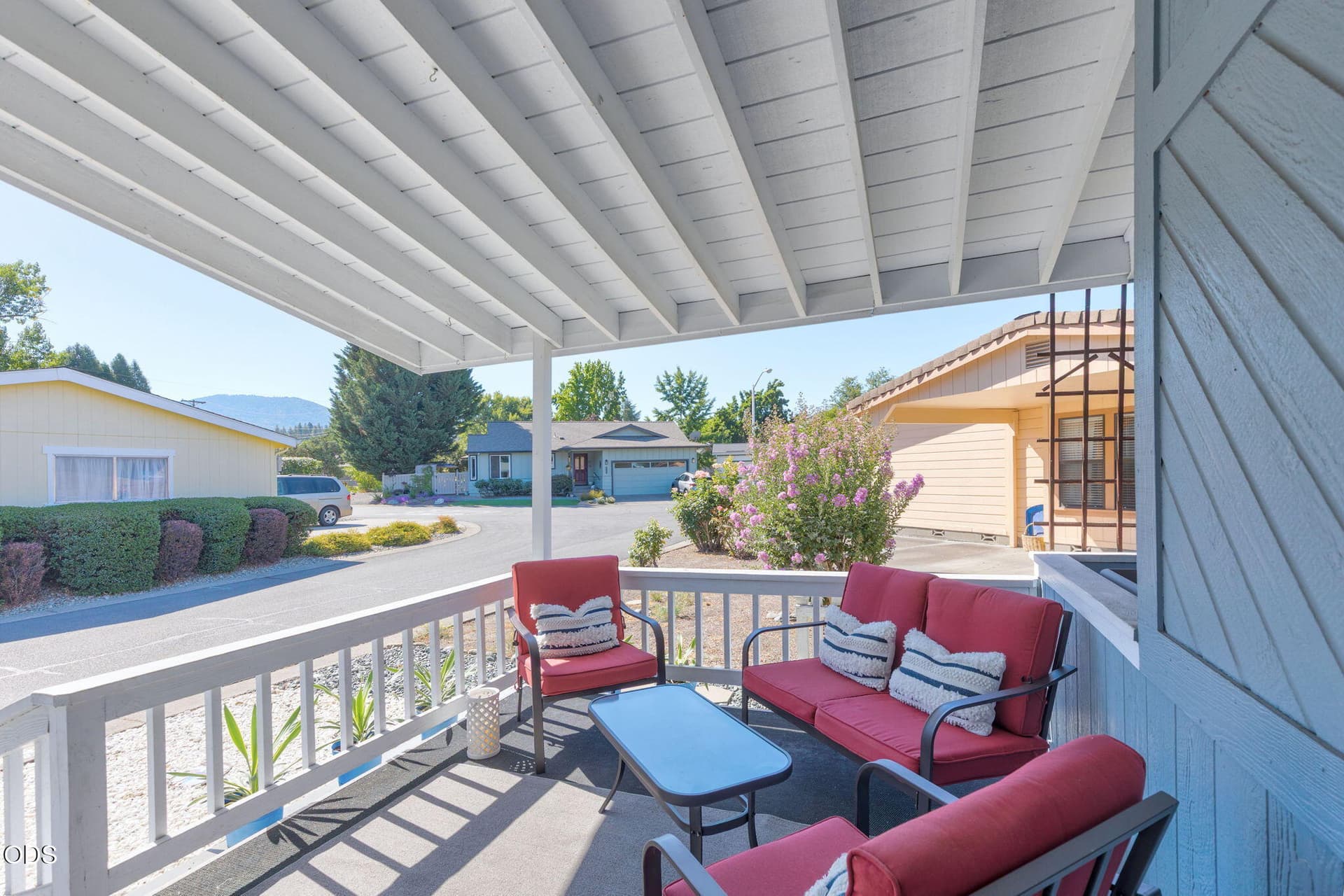 6-web-or-mls-1865-tamarac-ln. Photo 4 of 39, 1865 Tamarac Lane, Grants Pass, OR 97527
