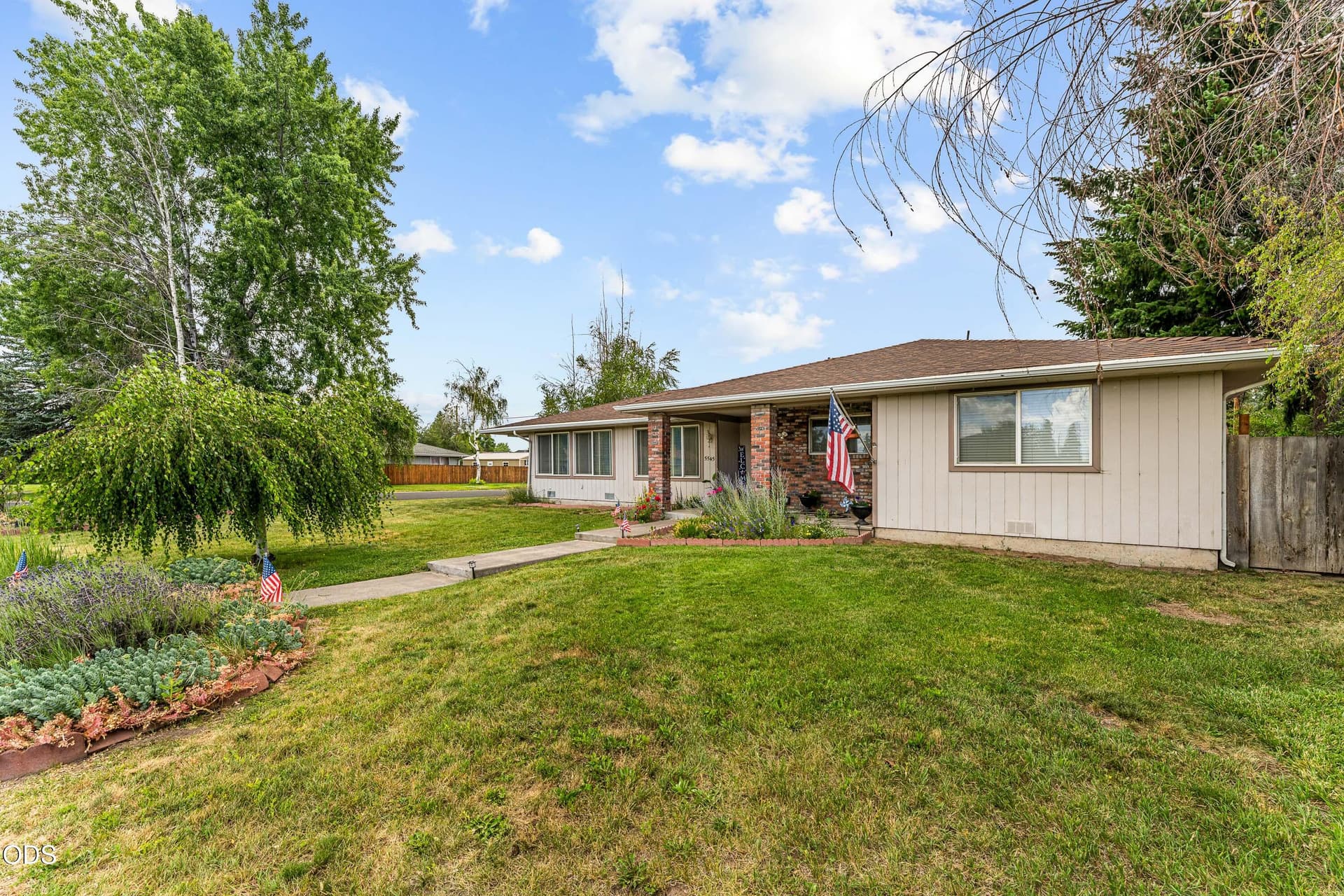 01-EXT (1 of 19). Photo 4 of 35, 5545 Sylvia Avenue, Klamath Falls, OR 97603