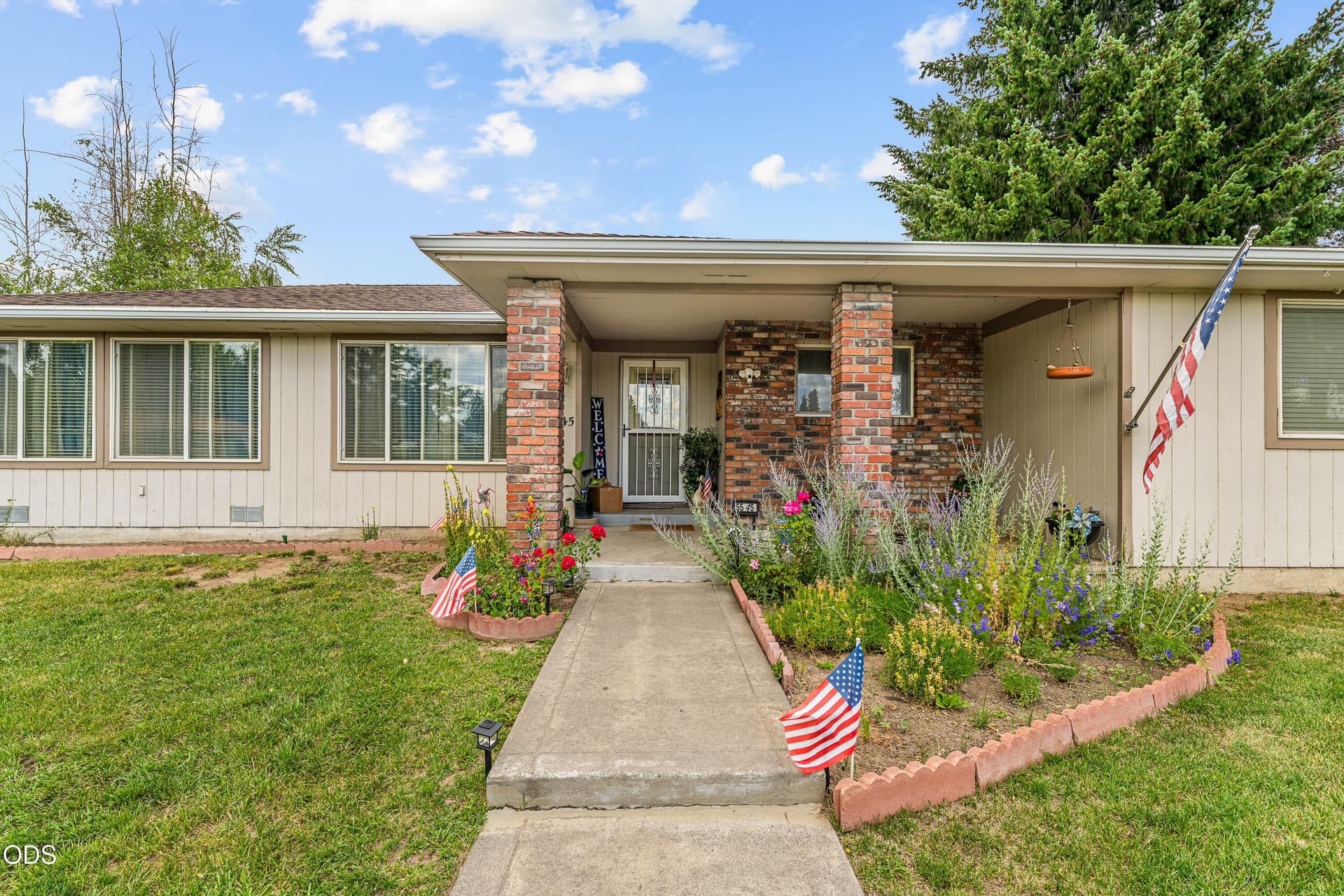 08-EXT (8 of 19). Photo 2 of 35, 5545 Sylvia Avenue, Klamath Falls, OR 97603