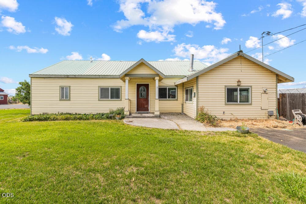 1140MorningsideLn-3. Photo 1 of 61, 1140 Morningside Lane, Klamath Falls, OR 97603