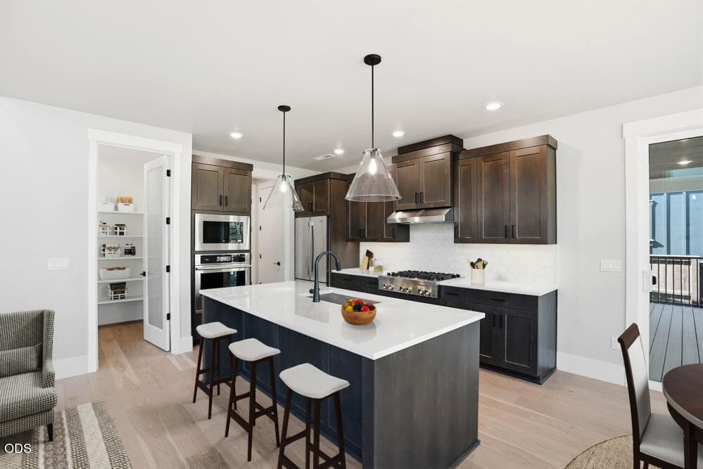 CL08-Shasta-F-Signature-Kitchen. Photo 5 of 12, 3078 NW Celilo Lane, Bend, OR 97703