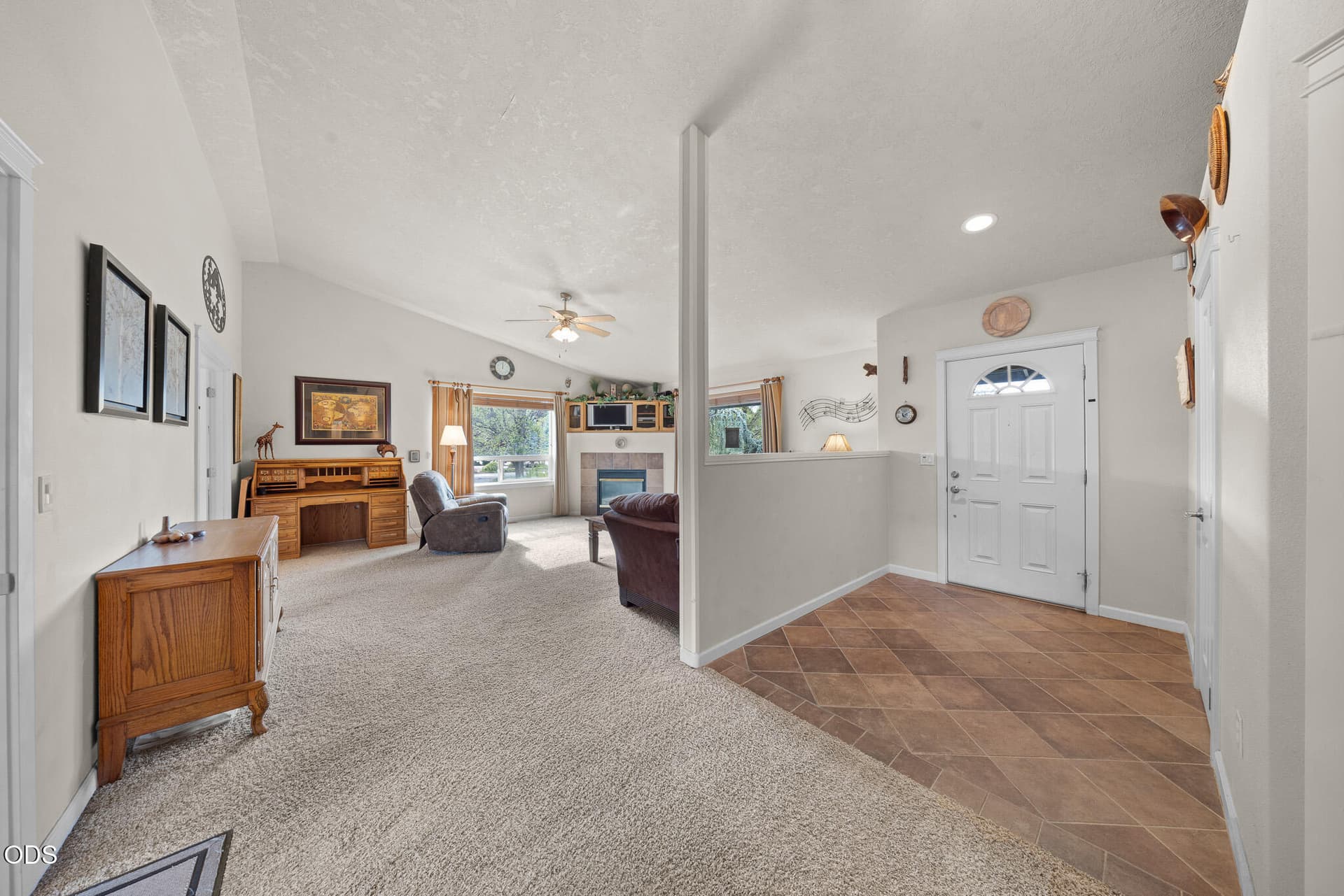 24-print-_E0A8007. Photo 4 of 53, 2142 NW Nickernut Avenue, Redmond, OR 97756