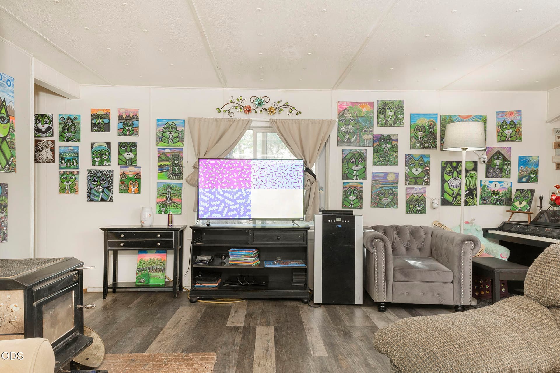 2. Photo 2 of 19, 800 Homewood Road, Grants Pass, OR 97527