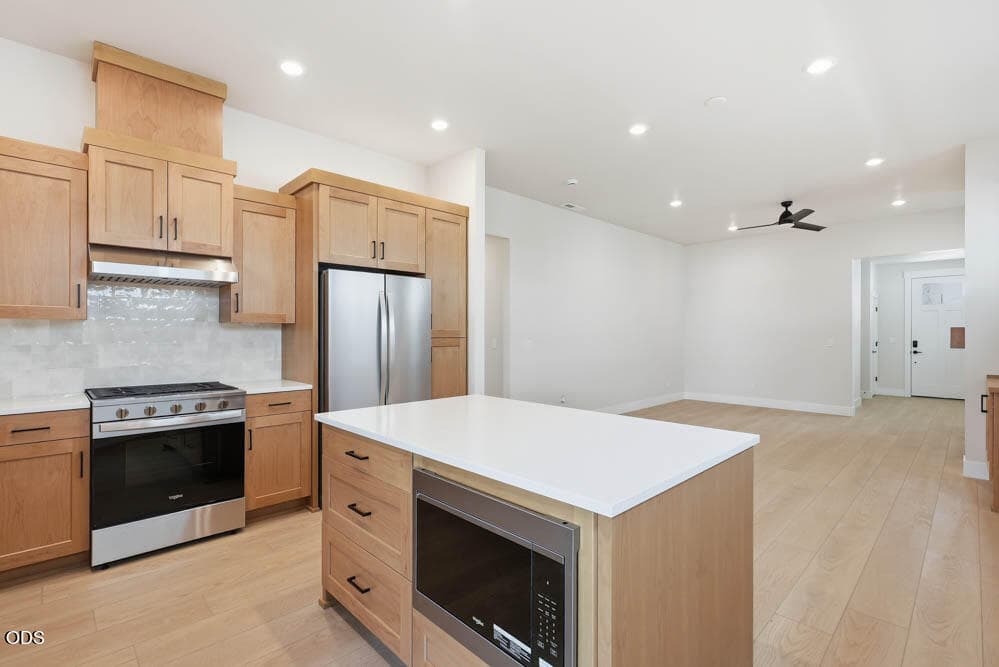 Kitchen. Photo 5 of 17, 60850 SE Barstow Place, Bend, OR 97702