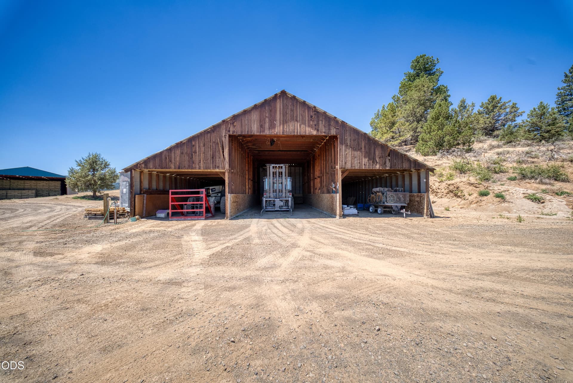 Klamath Falls-18. Photo 4 of 36, 10902 Swan Lake Road, Klamath Falls, OR 97603