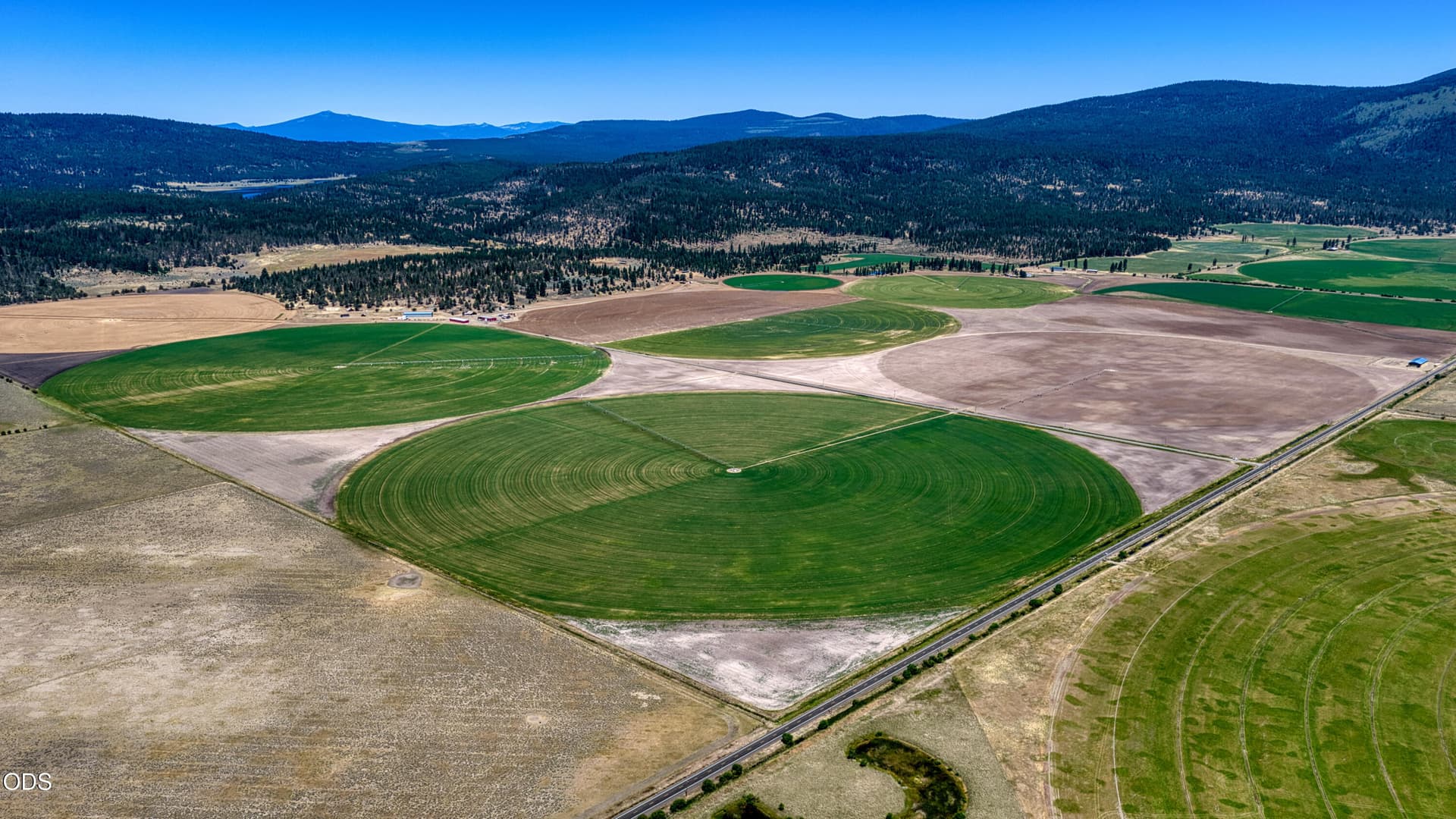 Klamath Falls-54. Photo 1 of 36, 10902 Swan Lake Road, Klamath Falls, OR 97603
