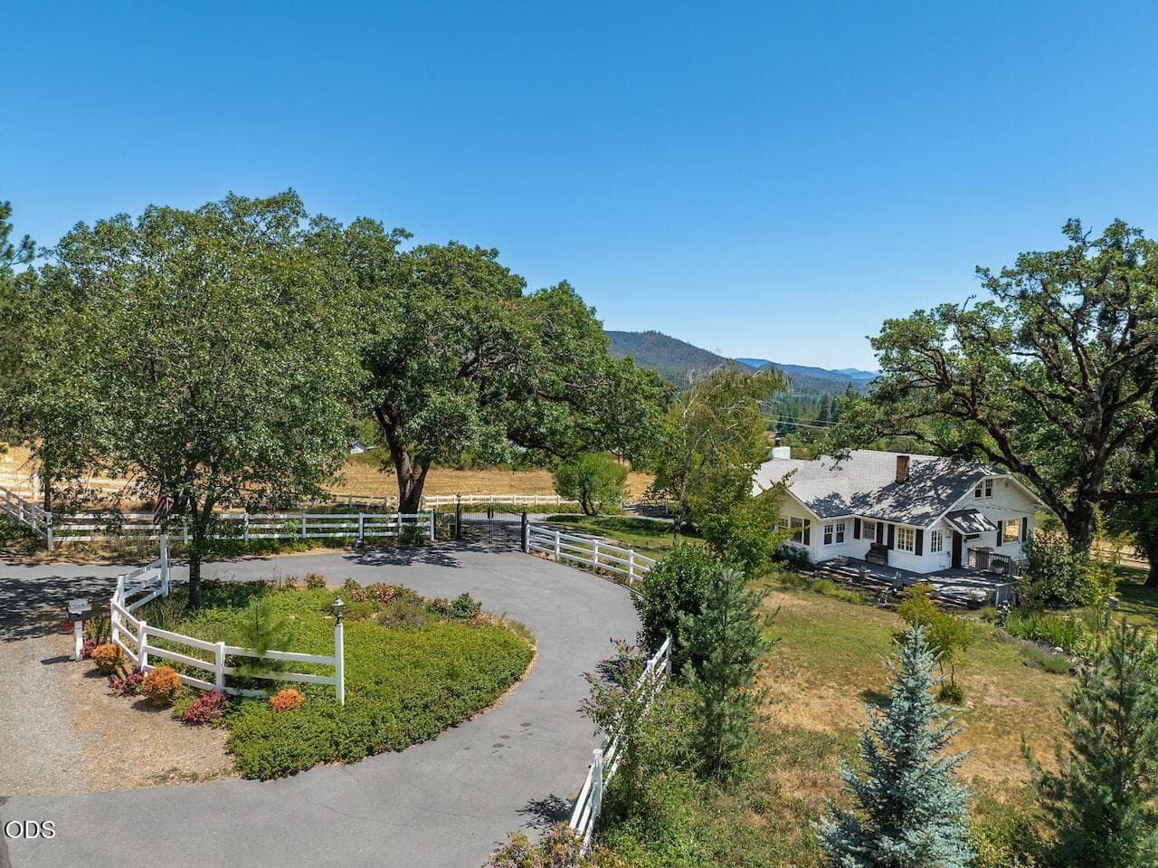 Welcoming circle drive. Photo 2 of 61, 1361 Oxyoke Road, Grants Pass, OR 97526