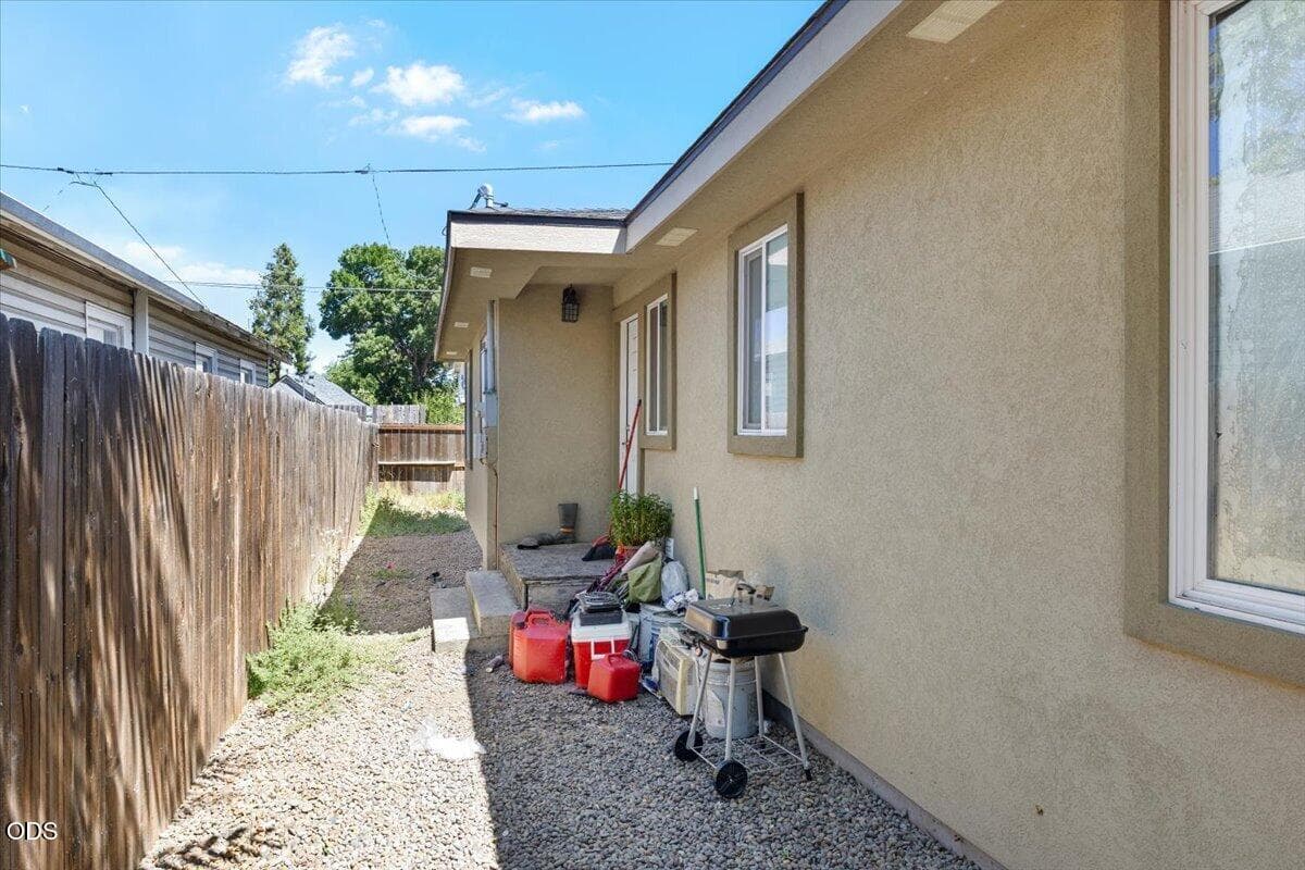 05-CI_4785. Photo 4 of 28, 402 Boardman Street, Medford, OR 97501