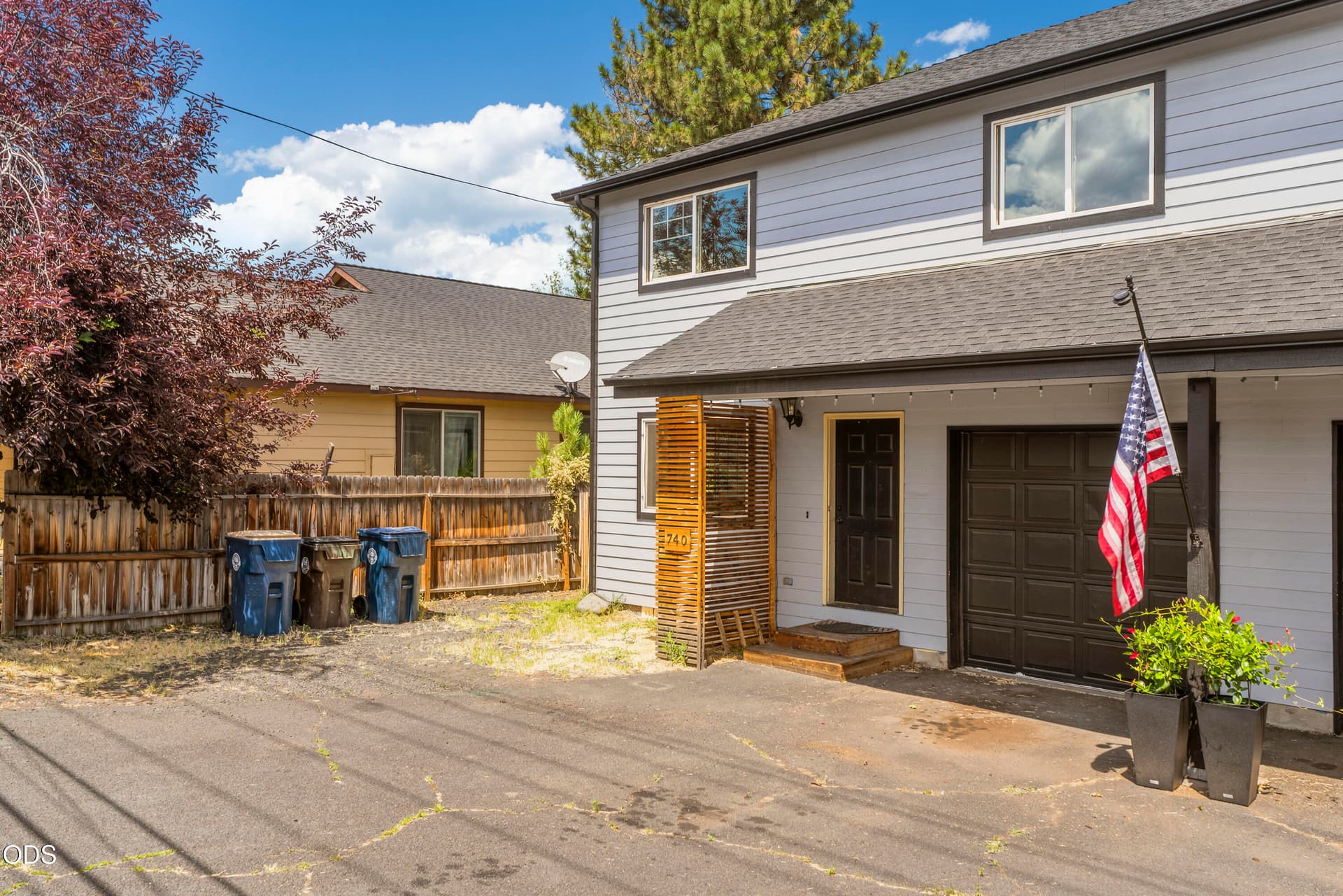 01-Exterior. Photo 1 of 30, 740 E Cascade Avenue, Sisters, OR 97759