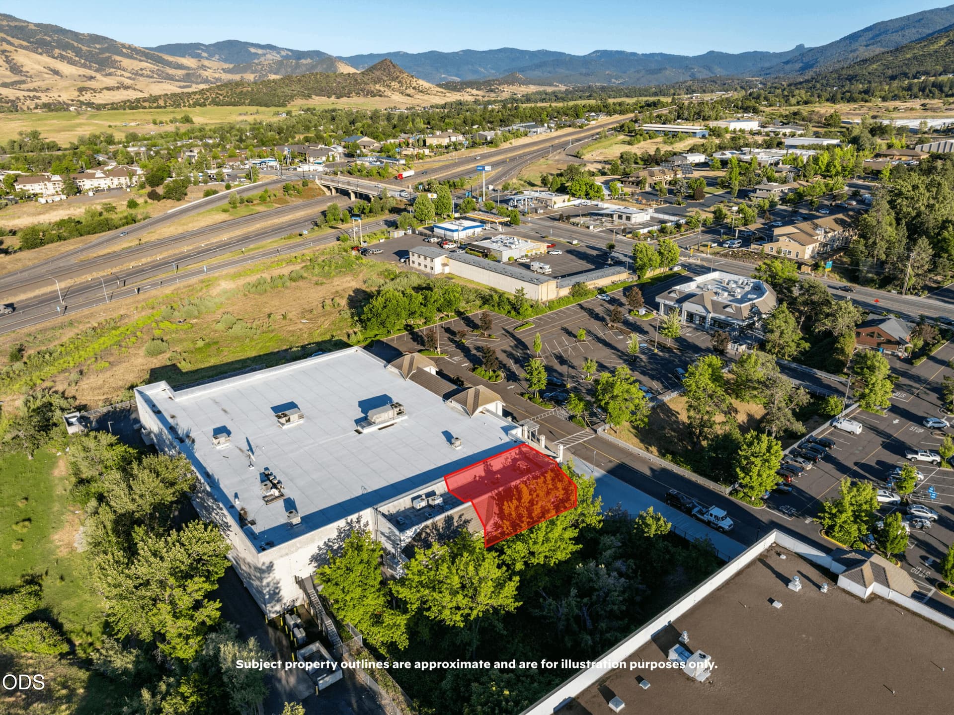 101-2. Photo 2 of 35, 2321 Ashland Street Unit 101, Ashland, OR 97520