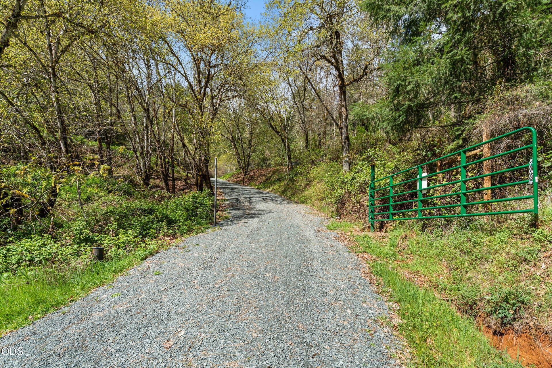 1d.6200 lower grave creek rd, wolf creek. Photo 5 of 23, 6200 Lower Grave Creek Road, Wolf Creek, OR 97497