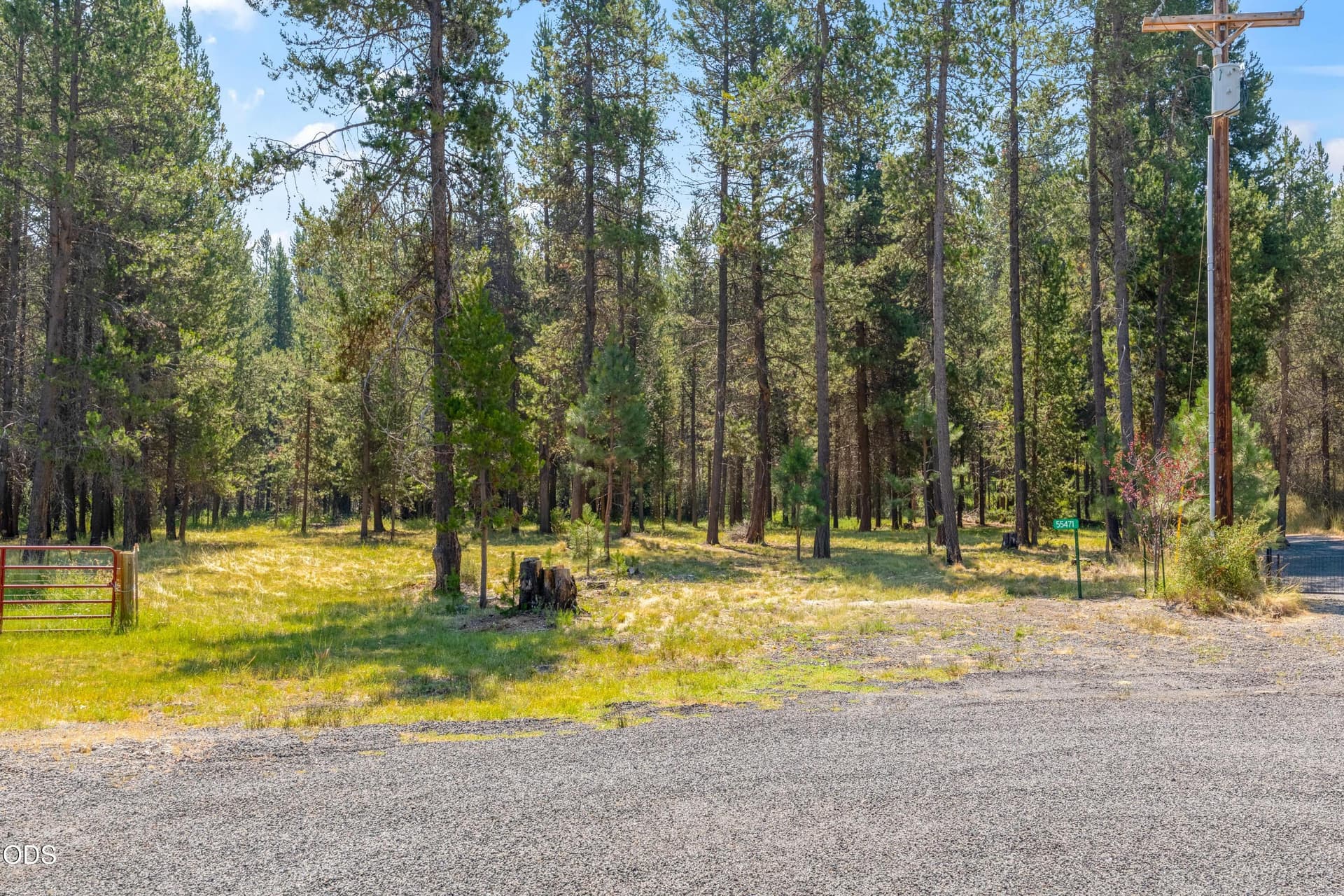 02. Photo 2 of 11, 55471 Jamie Way, Bend, OR 97707