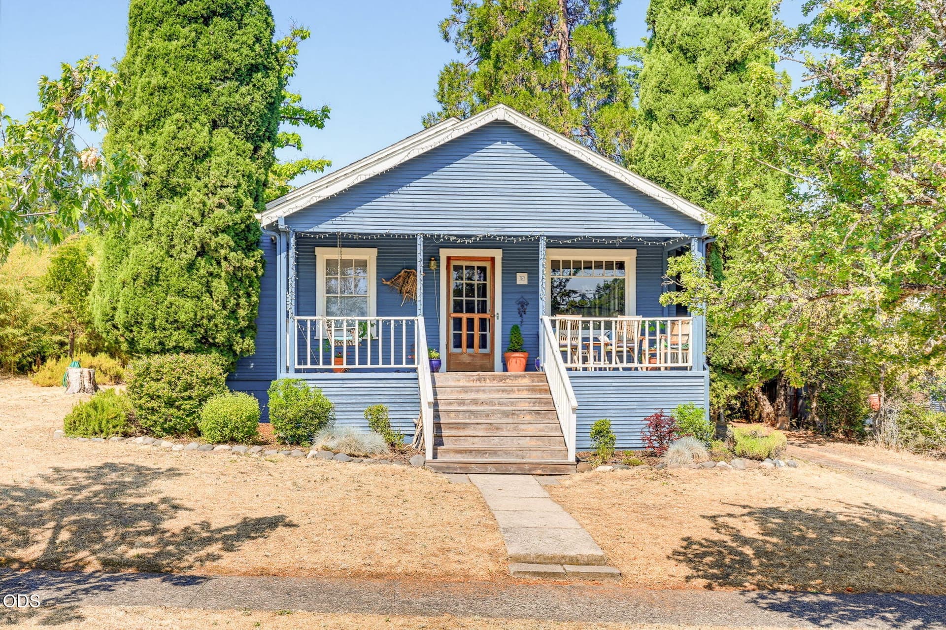 ApxBS00002. Photo 1 of 33, 363 Beach Street, Ashland, OR 97520