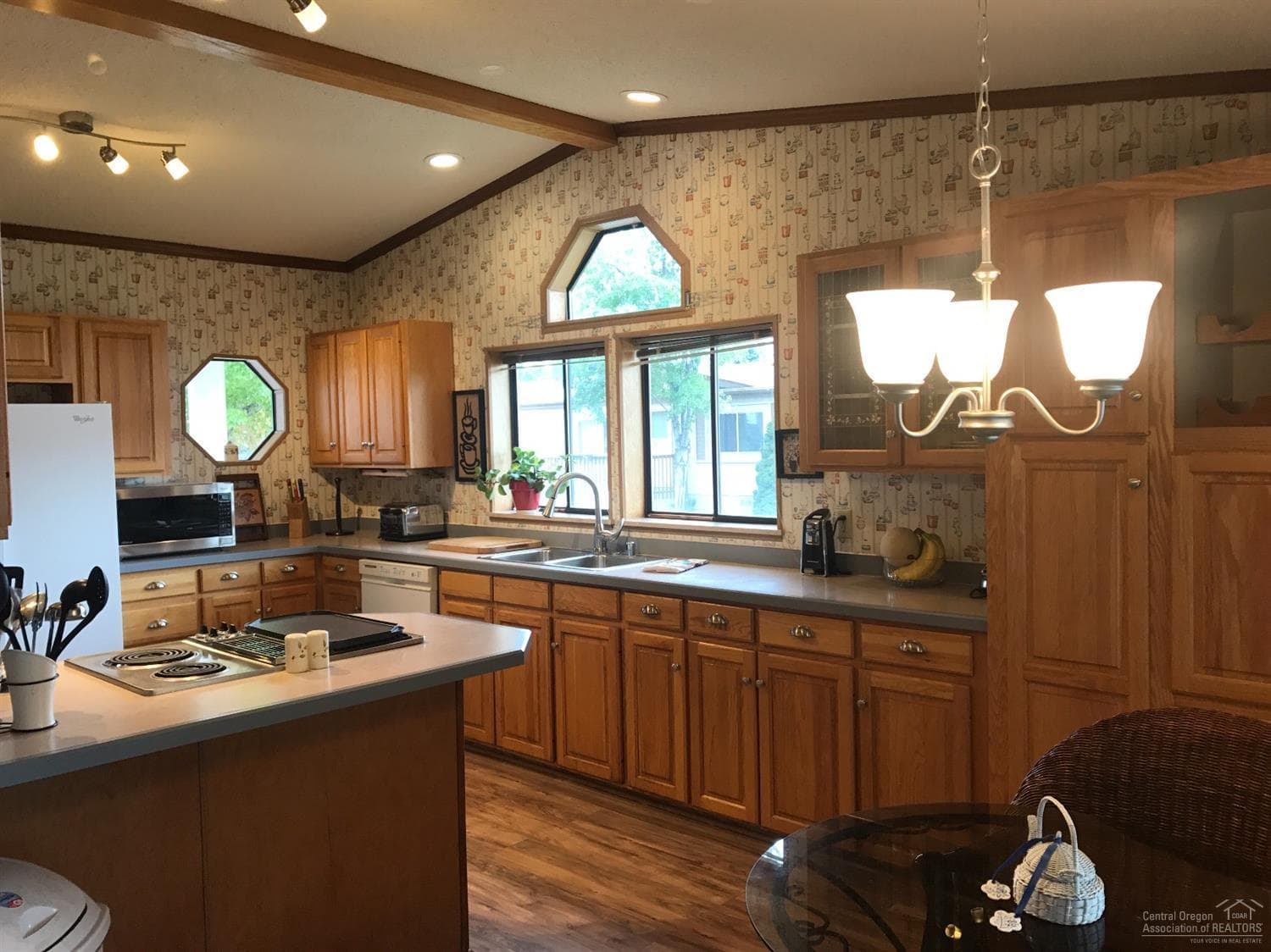 Additional Photo. Photo 3 of 25, 1001 SE 15th Street Unit 12, Bend, OR 97702