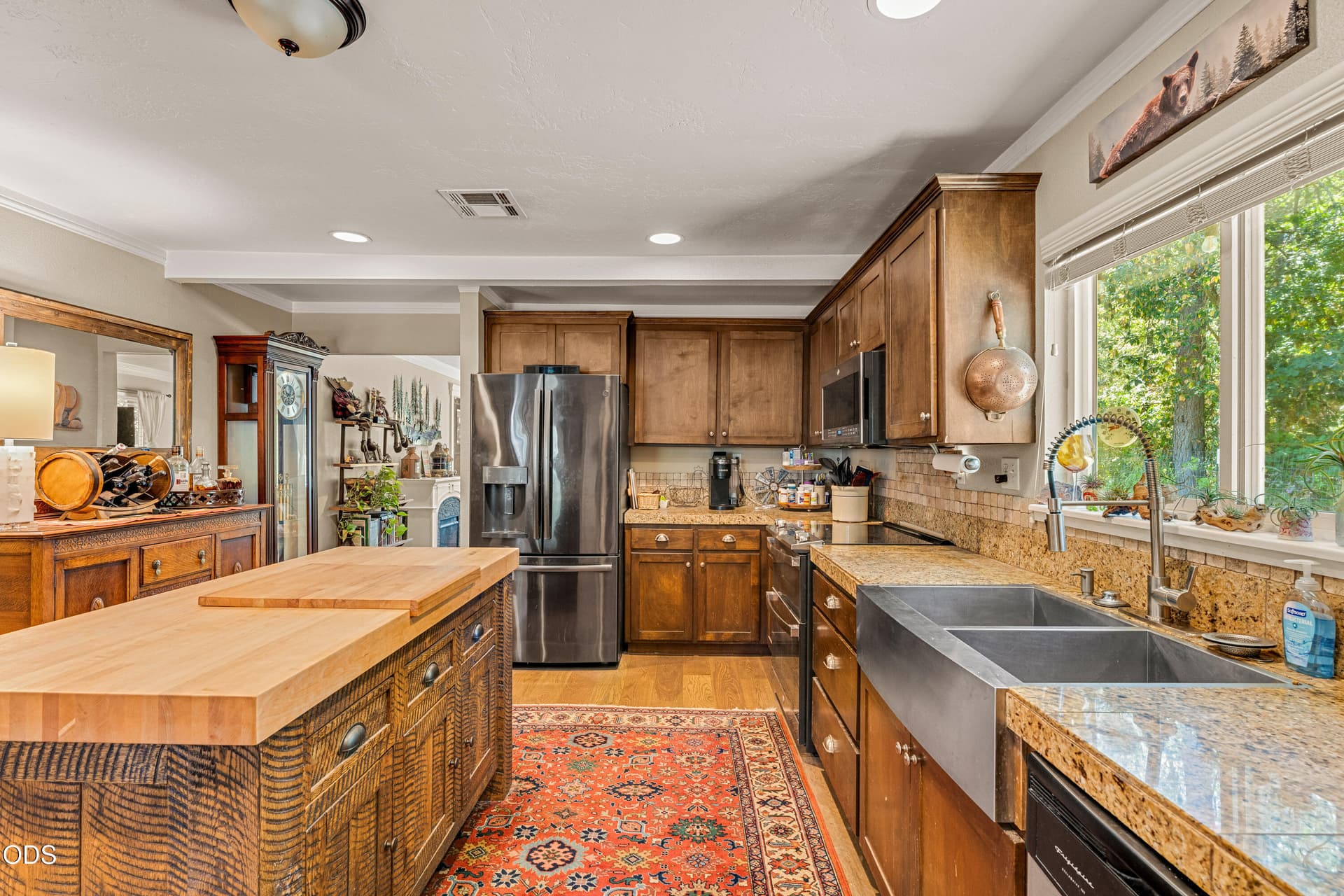 Updated Kitchen. Photo 4 of 21, 3889 Williams Highway, Grants Pass, OR 97527