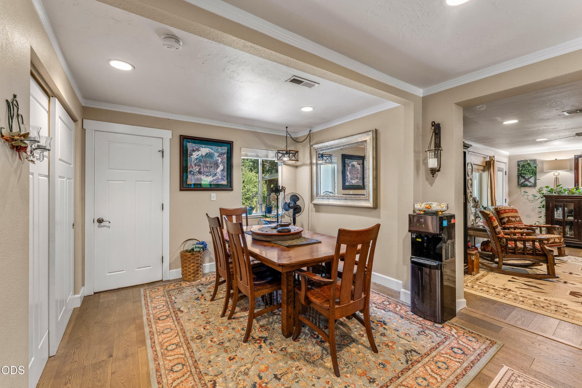 Dining Room. Photo 5 of 21, 3889 Williams Highway, Grants Pass, OR 97527