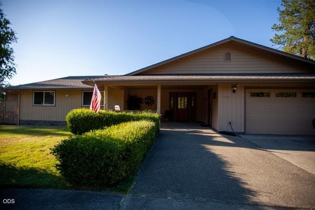 2990 S River Rd (10 of 13). Photo 3 of 33, 2990 S River Road, Grants Pass, OR 97527