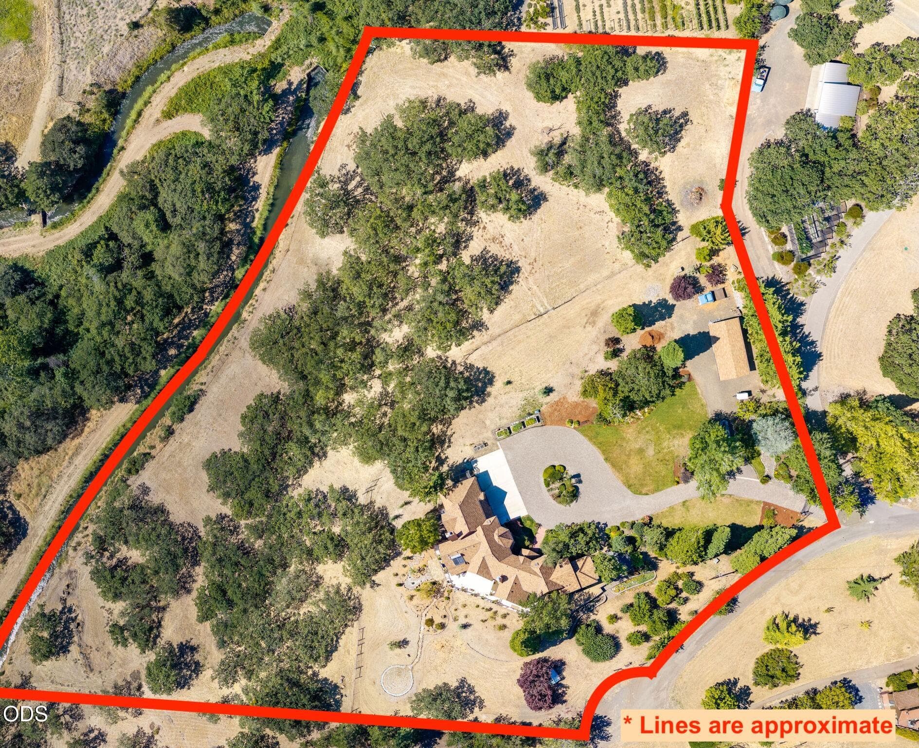 ApxPD00030 Aerial Outline. Photo 2 of 75, 808 Pompadour Drive, Ashland, OR 97520