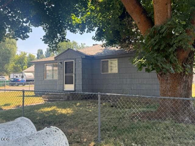 Front. Photo 2 of 53, 810 Wocus Street, Klamath Falls, OR 97601