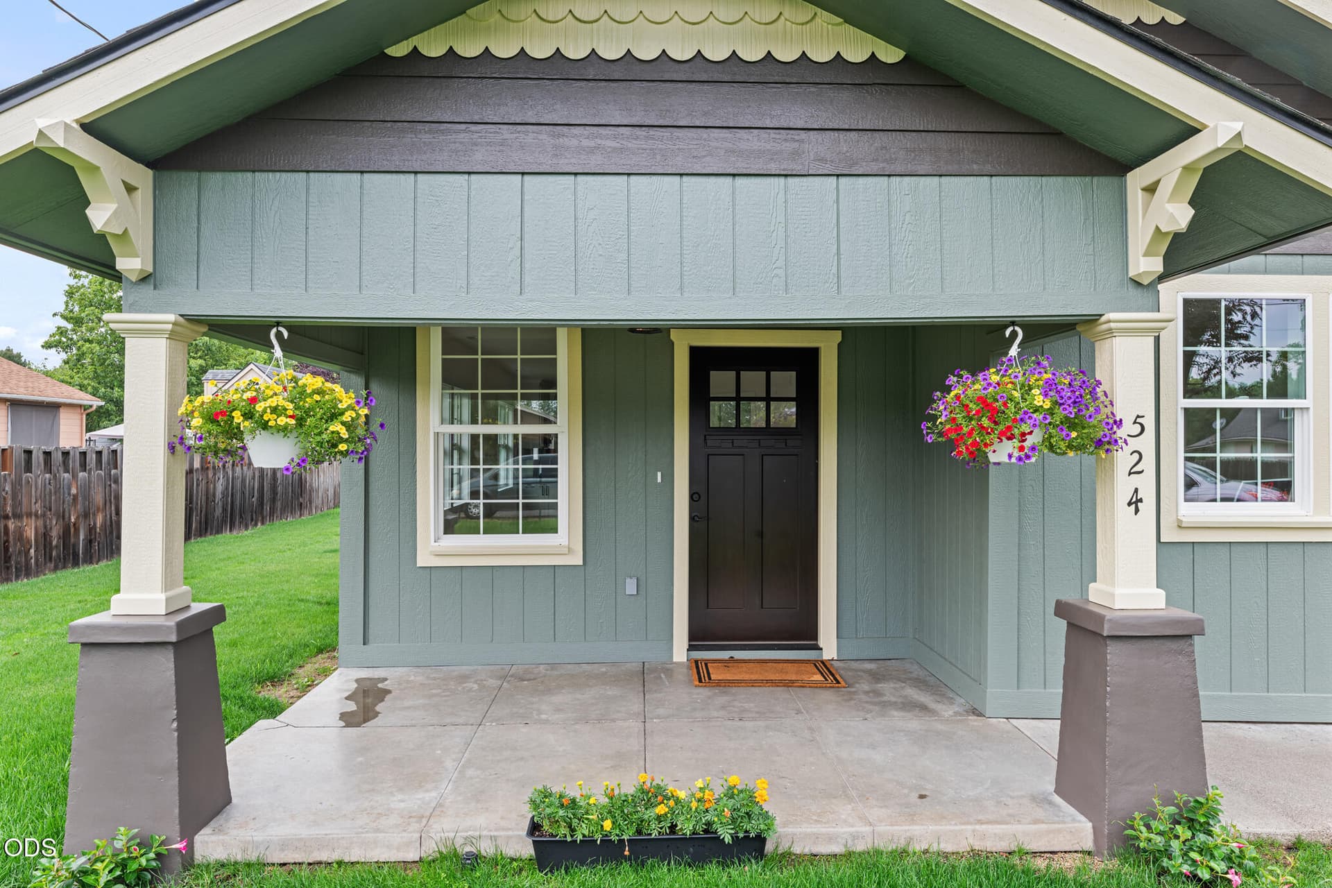 DSC_9359. Photo 2 of 28, 524 Berrydale Avenue, Medford, OR 97501