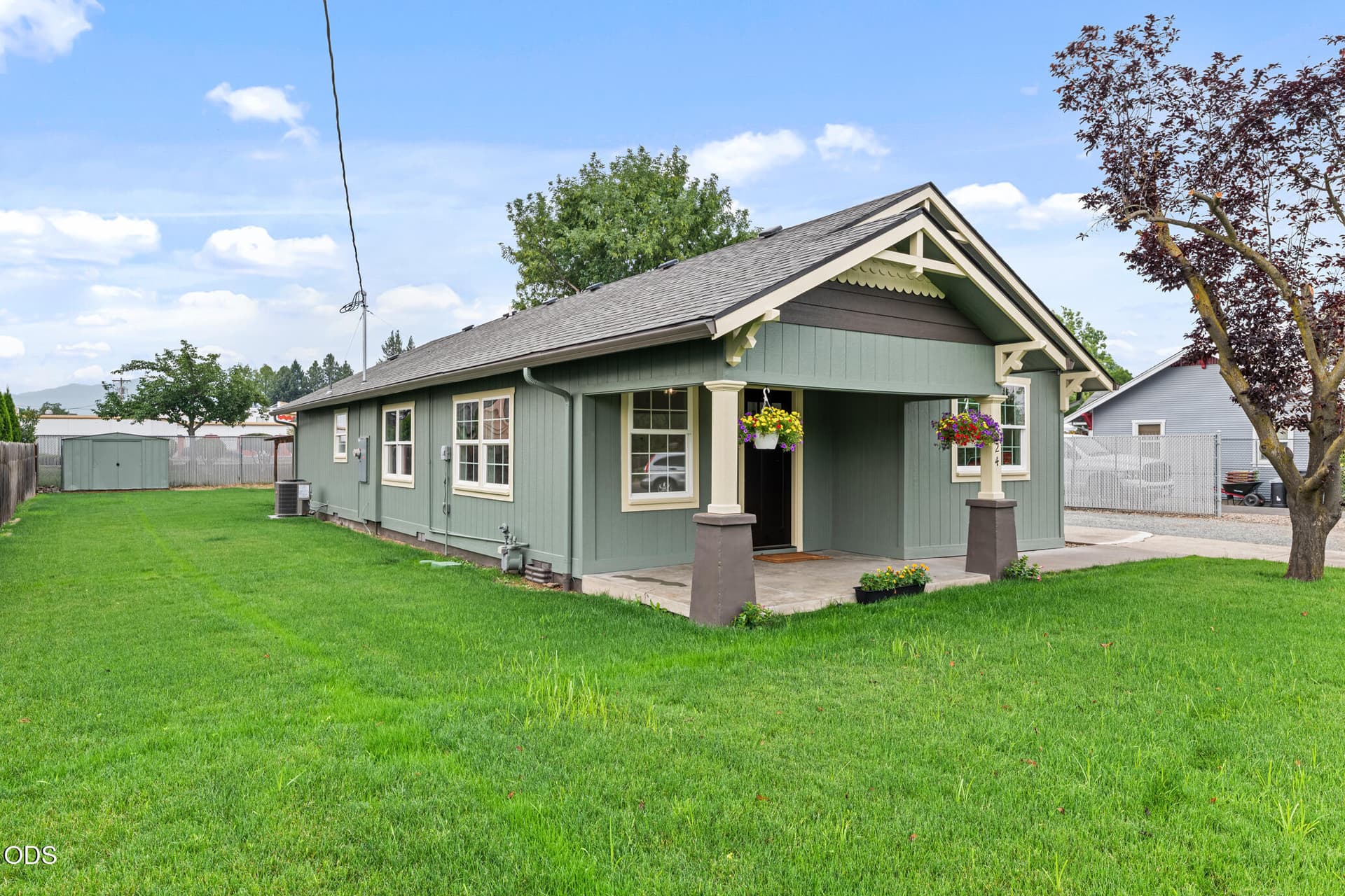 DSC_9368. Photo 3 of 28, 524 Berrydale Avenue, Medford, OR 97501