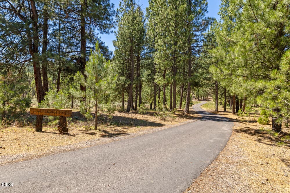 002 6570OldFortRd-3. Photo 2 of 113, 6570 Old Fort Road, Klamath Falls, OR 97601