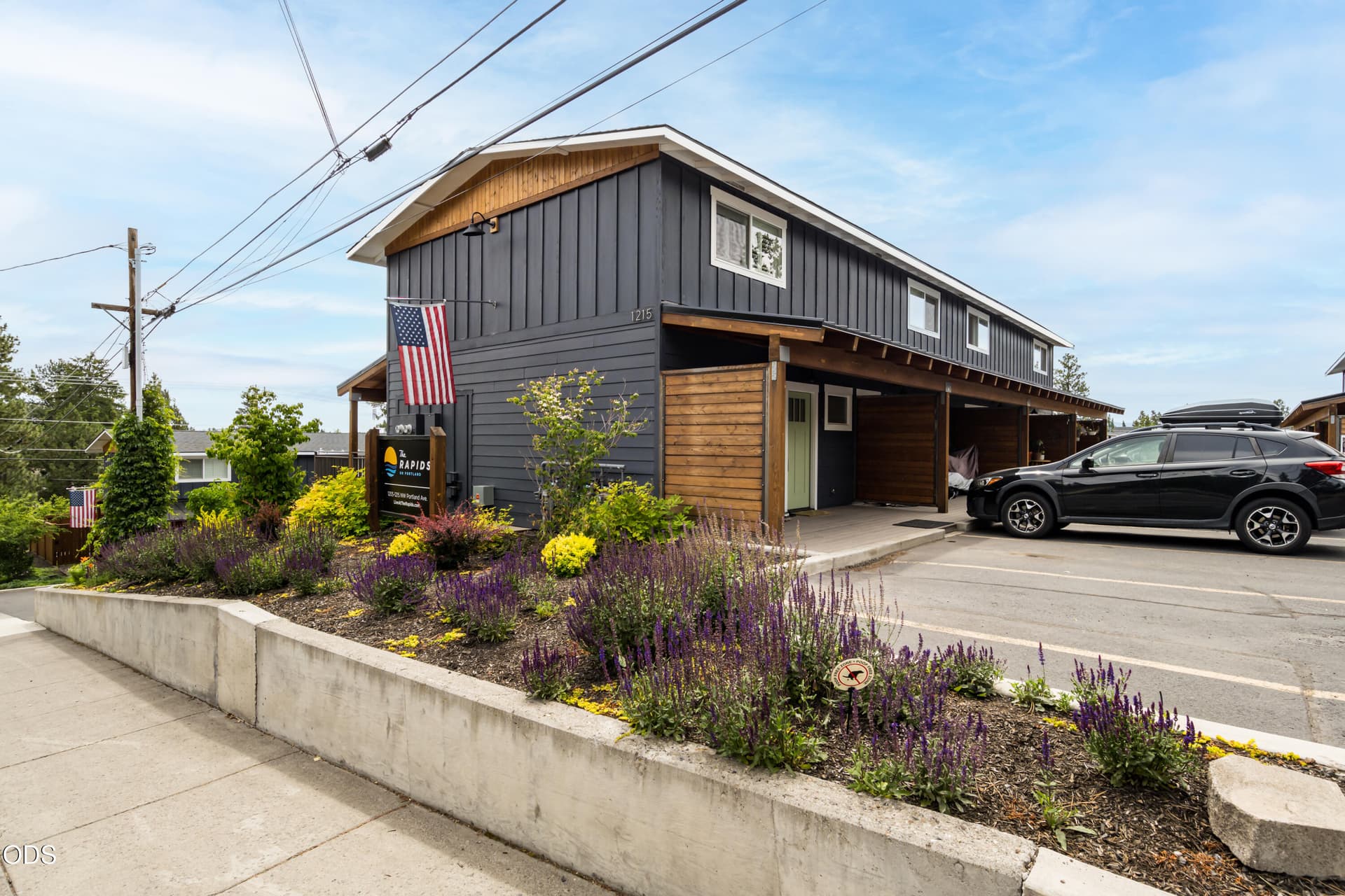 JH5_5568. Photo 1 of 27, 1215 NW Portland Avenue, Bend, OR 97703