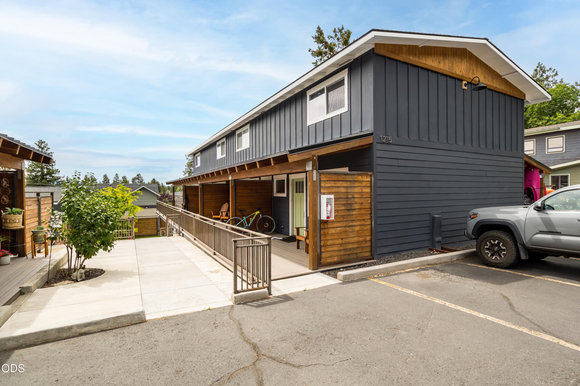 JH5_5576. Photo 4 of 27, 1215 NW Portland Avenue, Bend, OR 97703