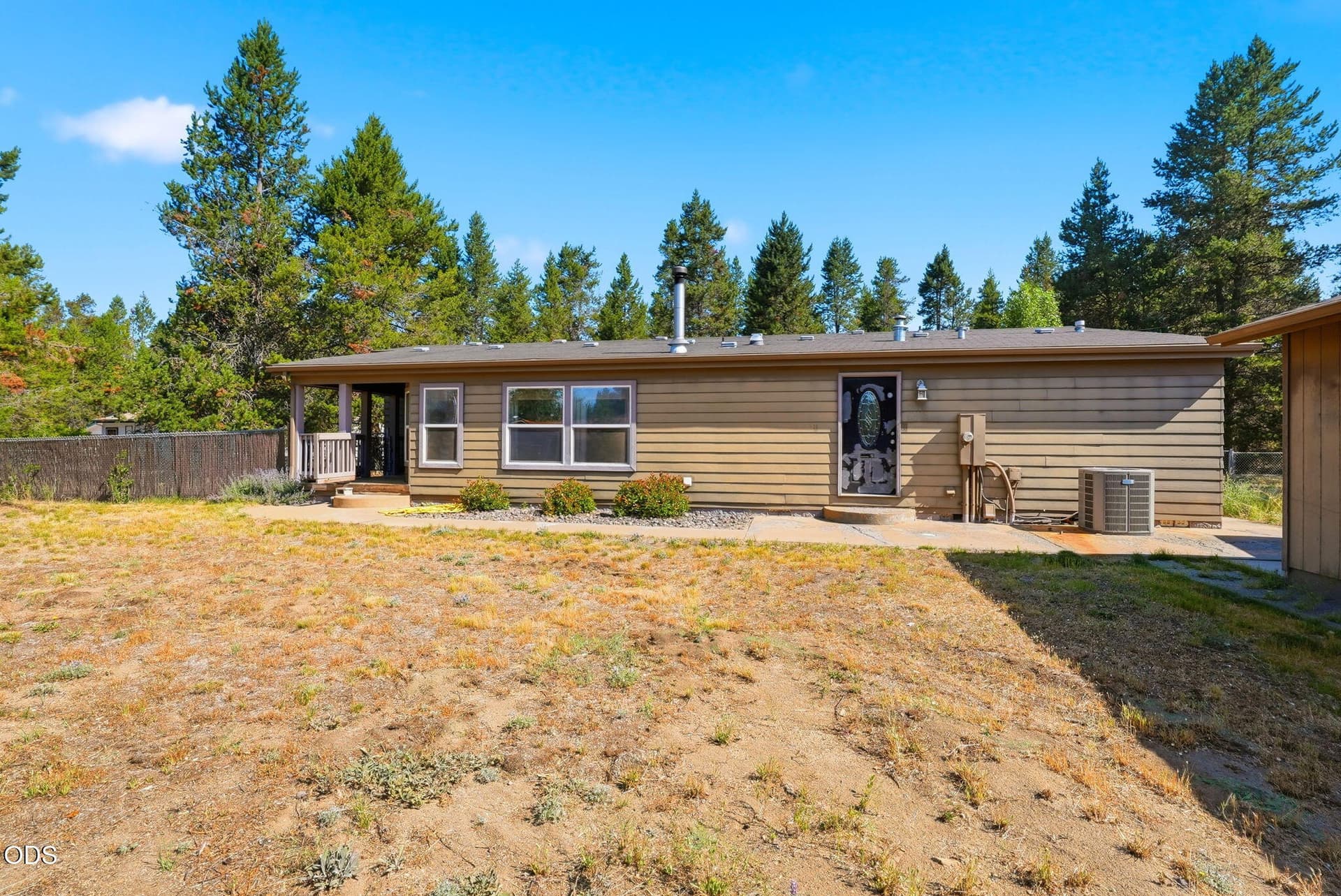 5-web-or-mls-Riley_Visuals-5. Photo 5 of 71, 15944 Woodchip Lane, La Pine, OR 97739